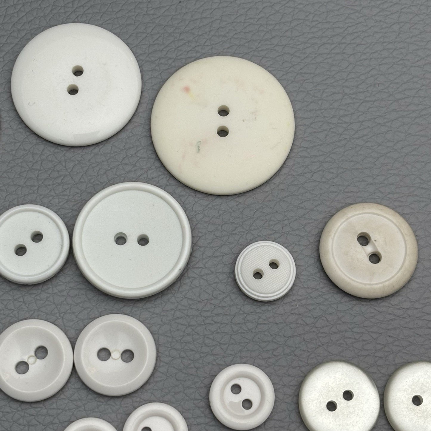 Vintage Ivory & Mother of Pearl Button Lot (40pcs) – 2-Hole Cream & Shell Mix
