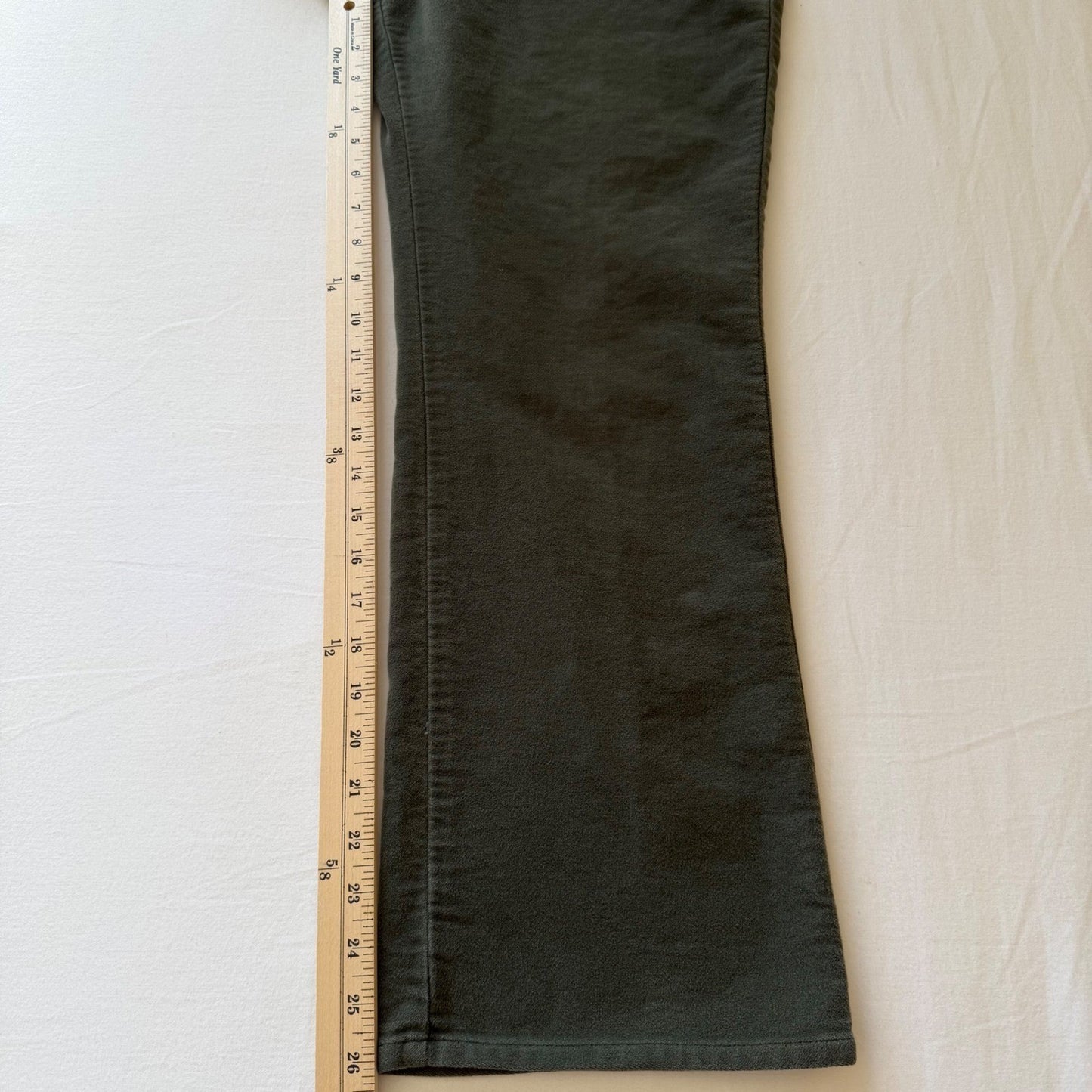 LL Bean Womens 10 PET Corduroy Pants Olive Green Straight Leg Stretch 0FDU2
