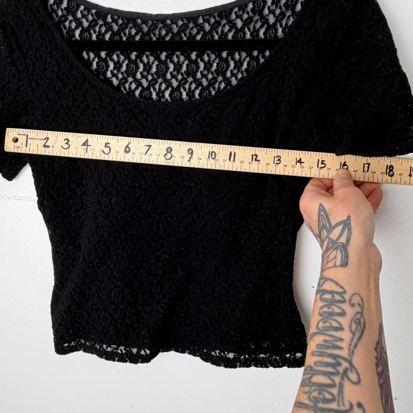 Black Floral Lace Short Sleeve Scoop Neck Cropped Top Blouse whimsigoth Y2K
