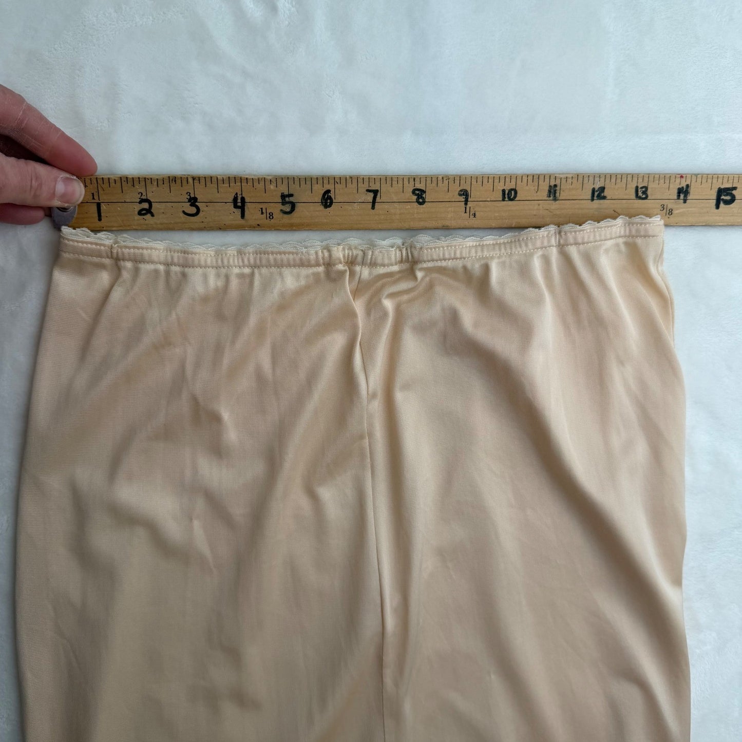 Vintage Maxi Half Slip Womens Size S/M Excellent Condition Nude Lace Trim