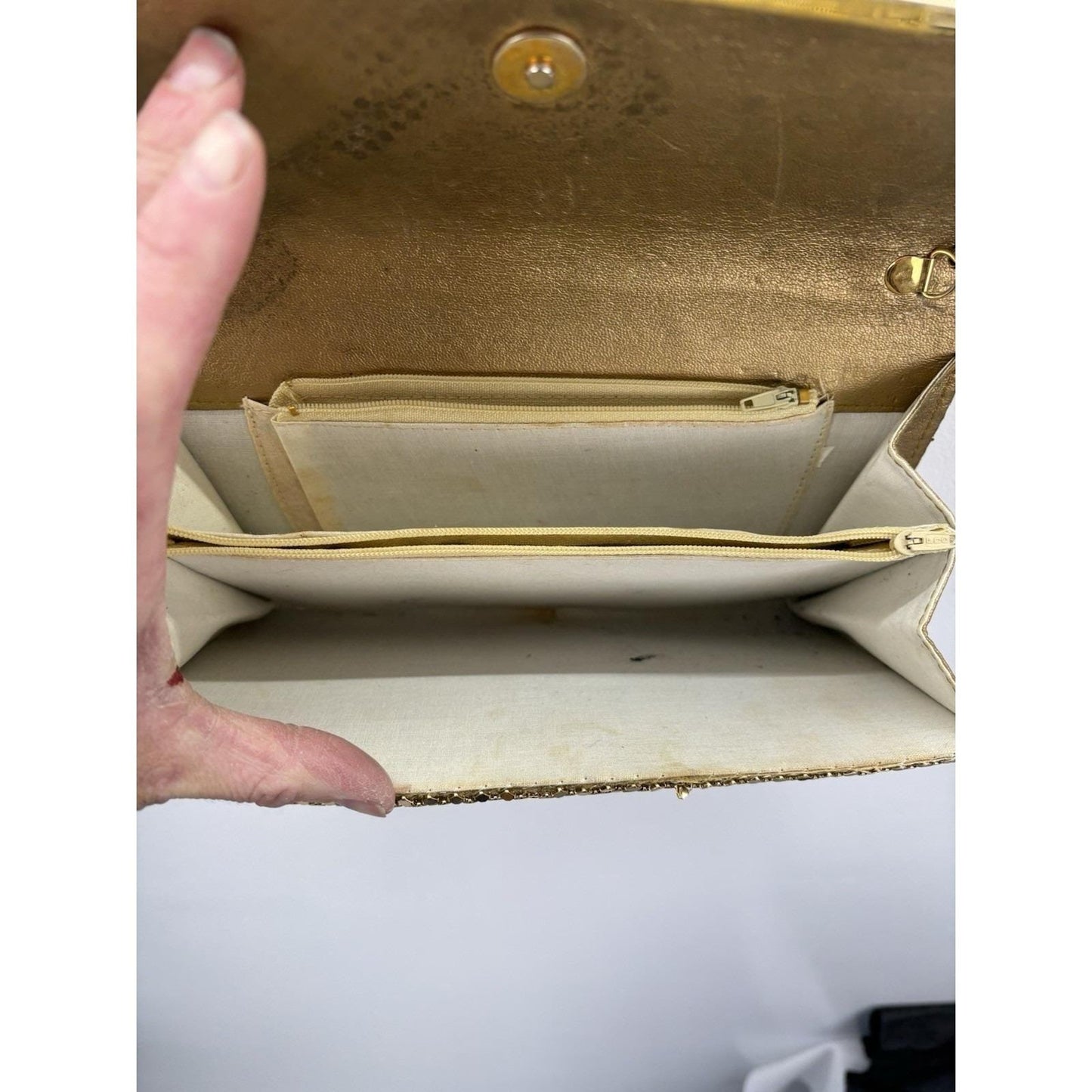 Vintage Purse 1960's Shoulder Strap Gold Chain link Pockets Zip Magnetic Snap