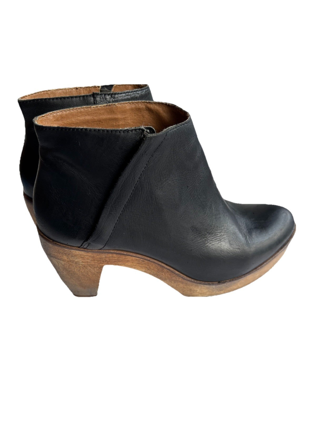 KDB Black Size 10 Ankle Booties Side Zips Cowgirl Western Quiet Luxury Basic’s