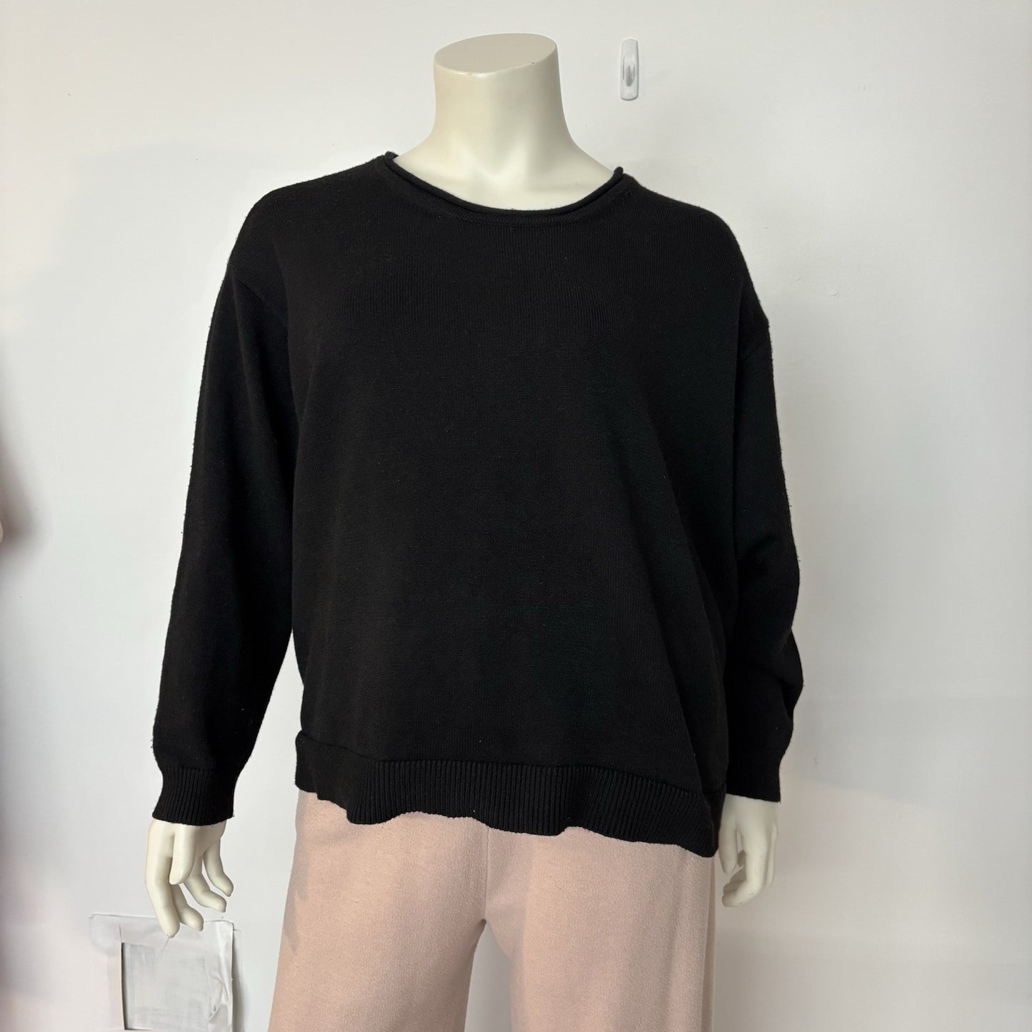 Women's NWT Black Sweater + Pink Jogger's Plus Size XXL Pockets Outfit Basiccore