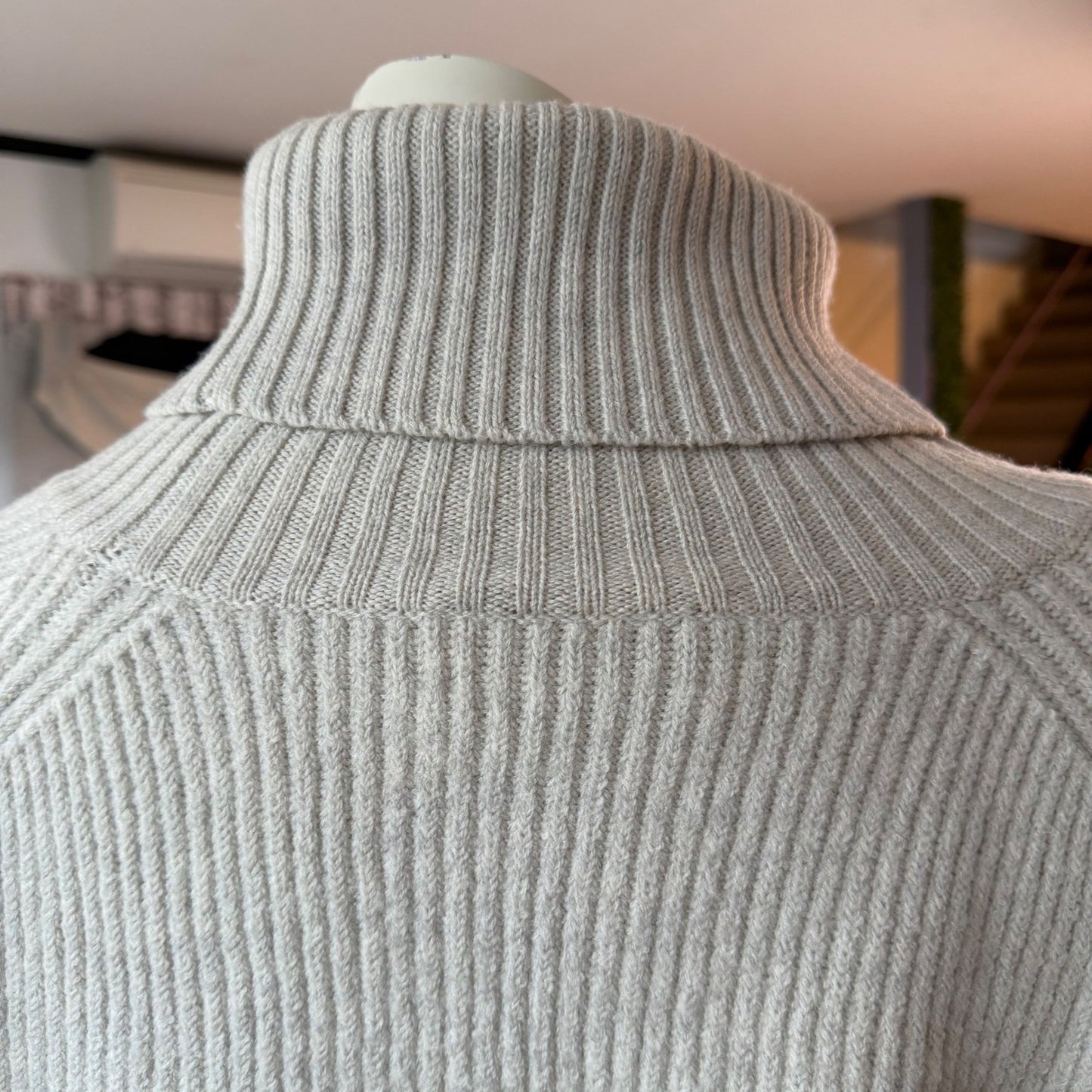 Aritzia Sweater Wilfred Free 100% Merino Wool Ribbed Turtleneck Gray Old Money