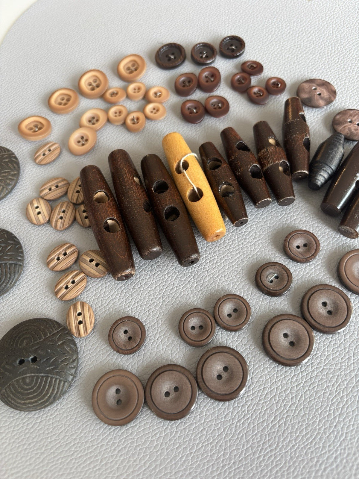 Vintage Wooden Buttons + Toggle. Small New Plastic Buttons Four Hole Two Hole