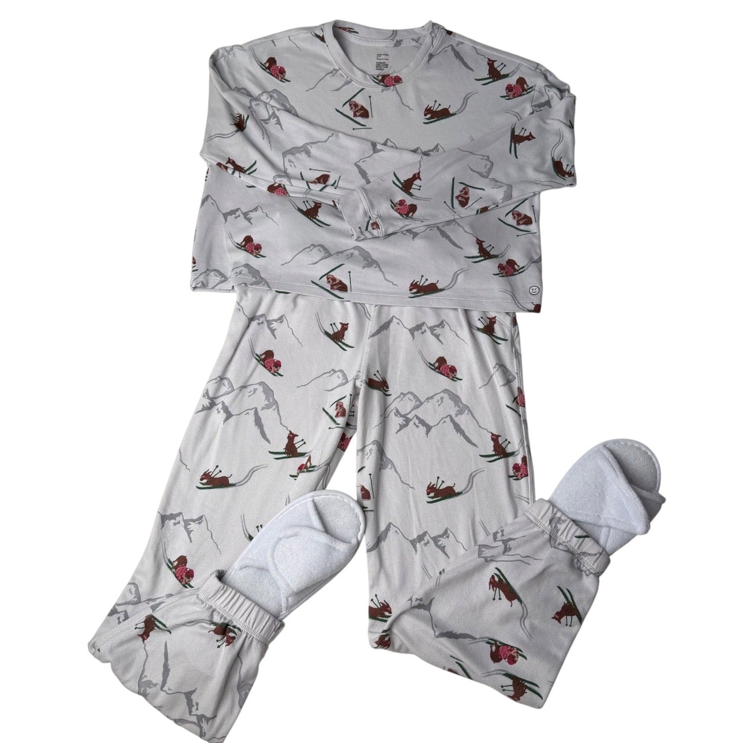 Gilly Hicks Sleepwear Pajamas Set Long Sleeve Top Pants Skiing Snail Print