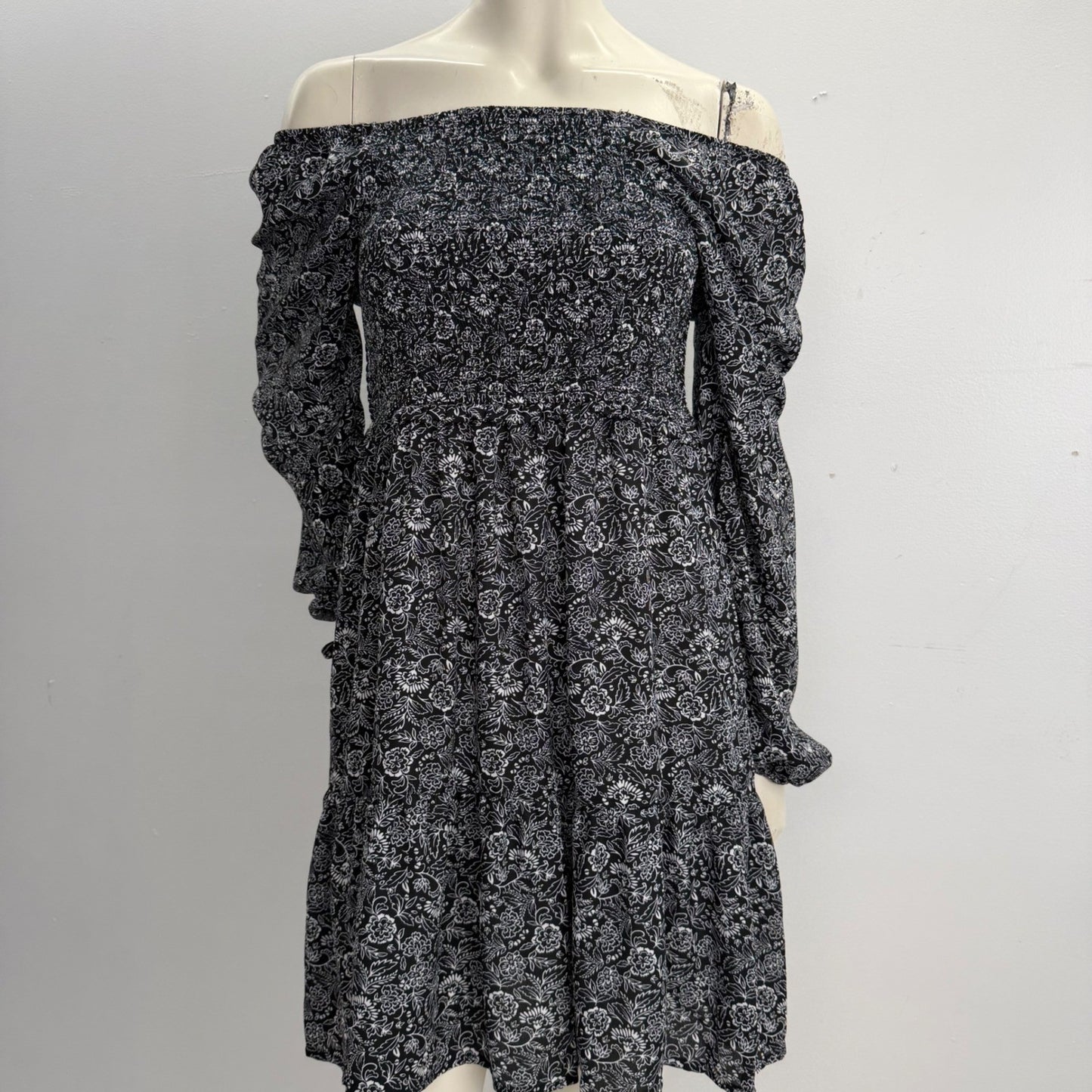 Devoted Black White Dress Floral Smocked Prairie Romantic Peasant Boho Womens M