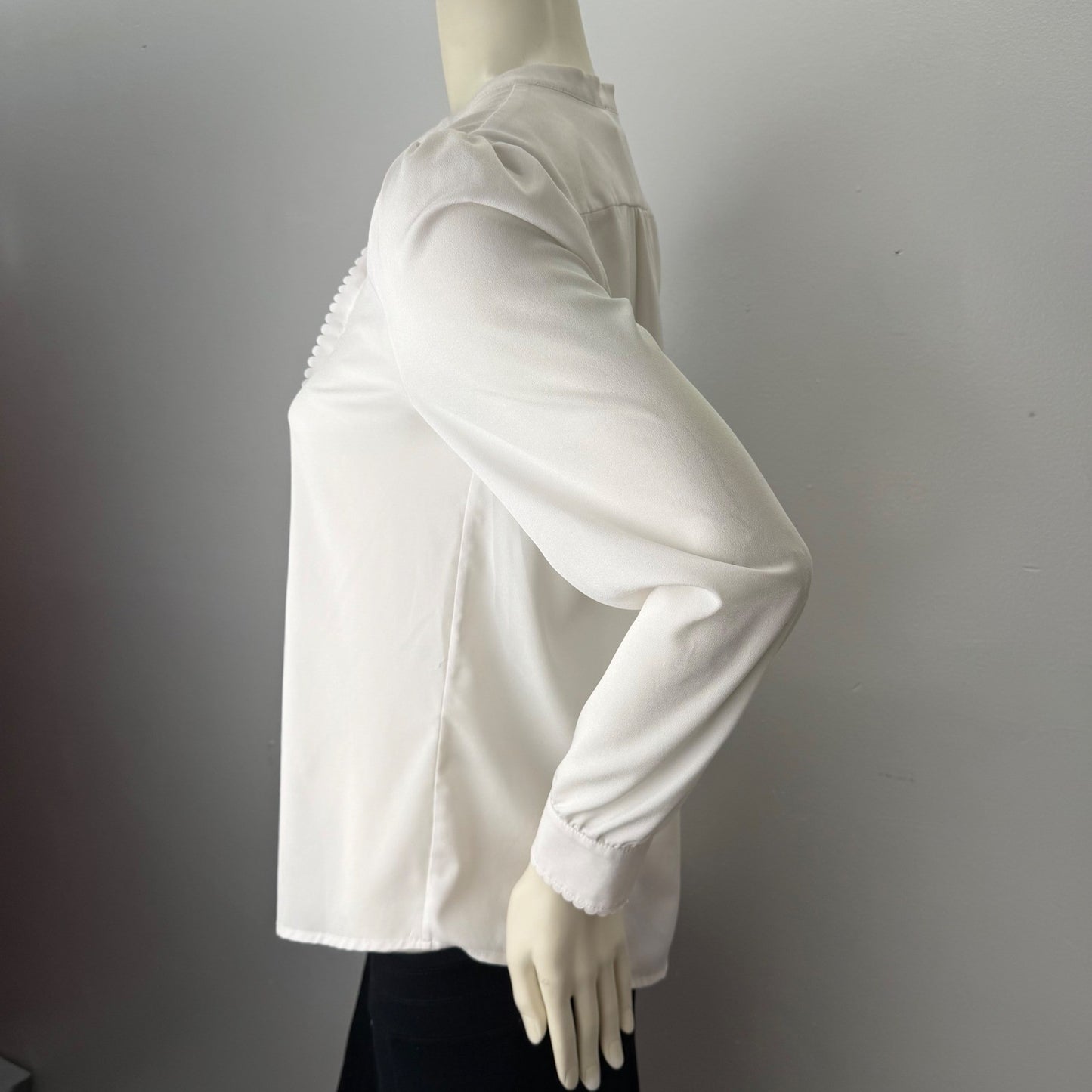 Karl Lagerfeld Paris White Pleated Pearl Button Blouse Mandarin Collar Small