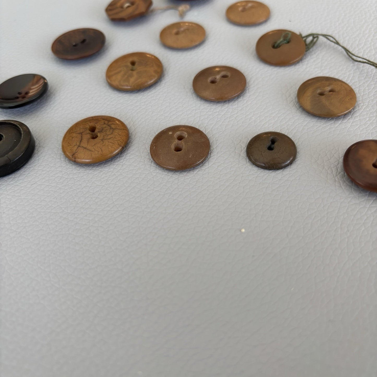 Vintage Brown Bakelite & Casein Button Lot 1930s-40s • Carved & Etched Styles