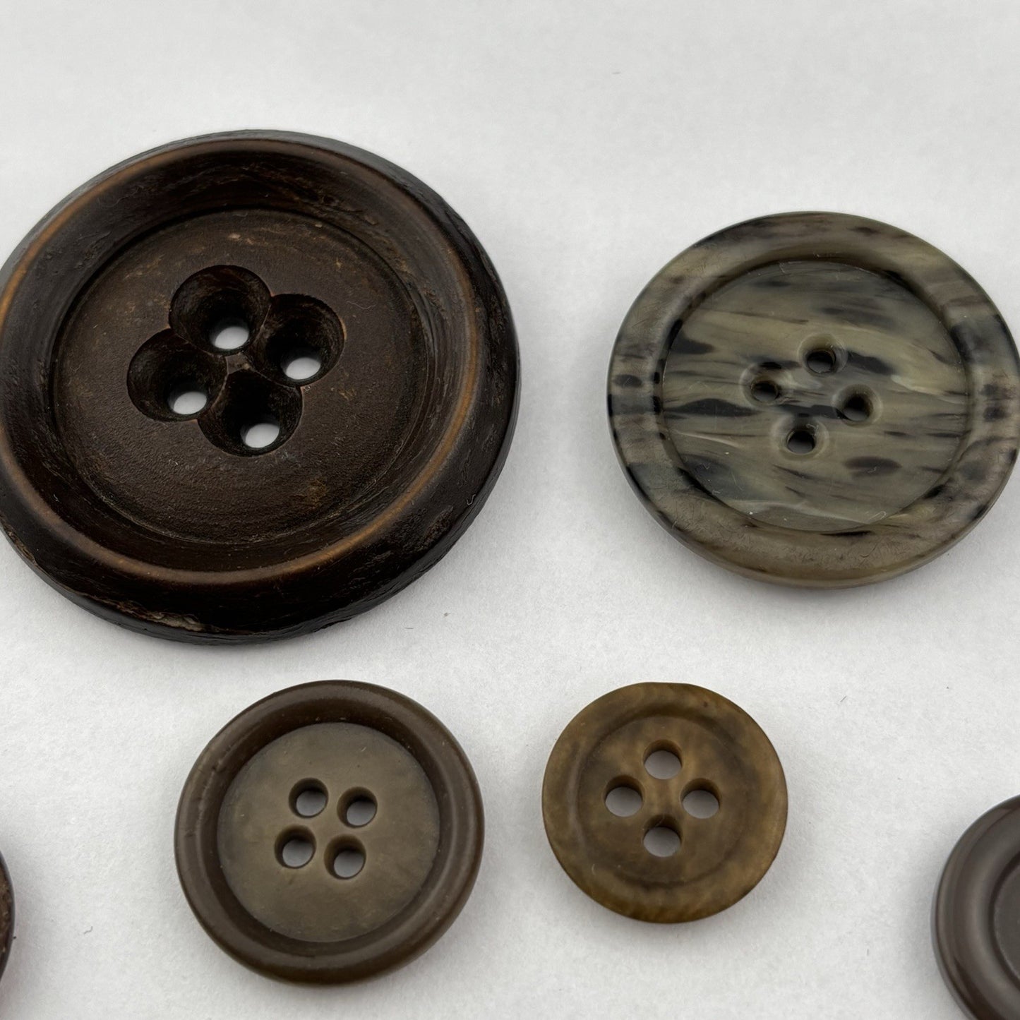 Vintage Bakelite Button Lot (13 Pcs) – Rich Brown, Horn, and Marbled Tones