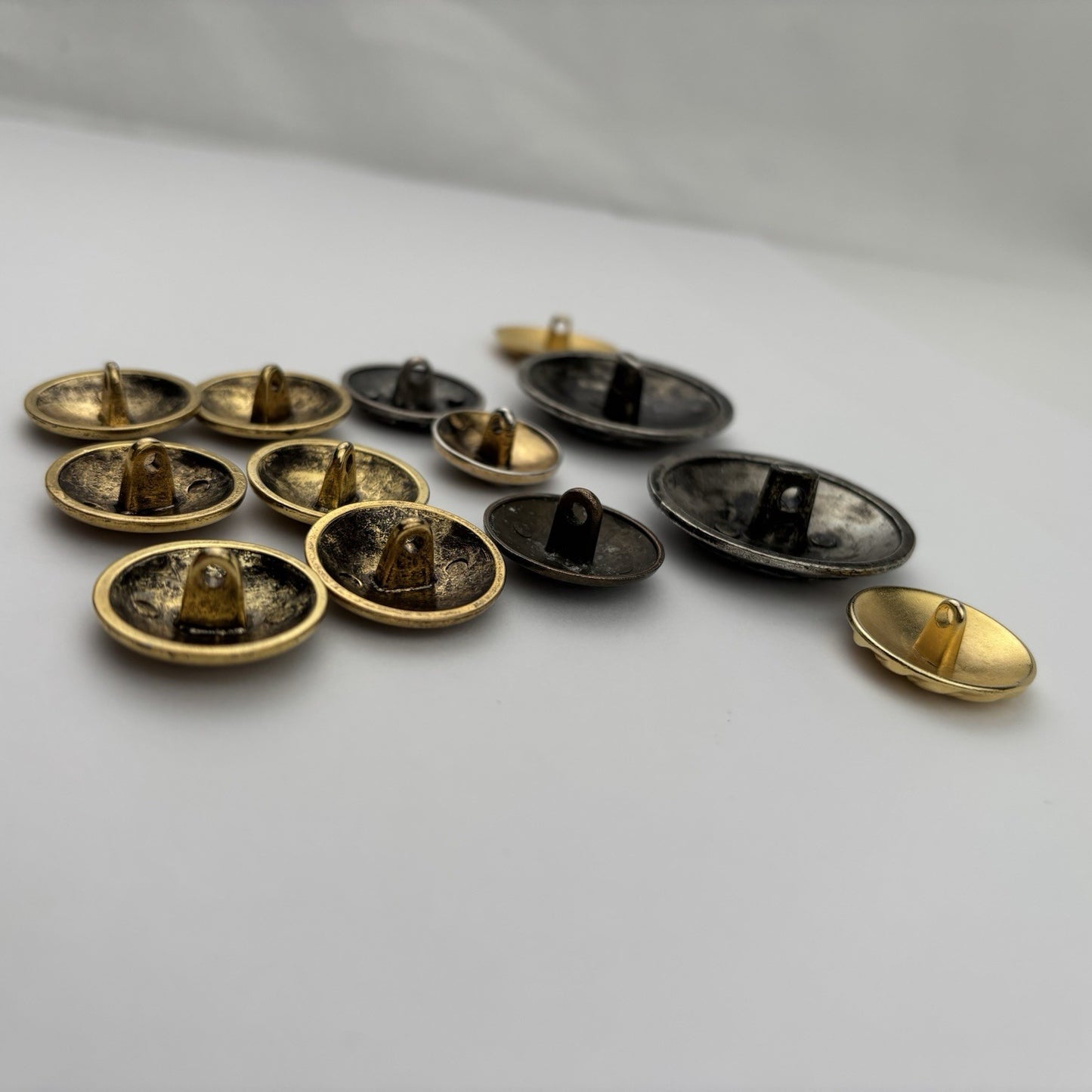 Vintage Metal Crest Buttons Lot – Gold & Silver Heraldic Lion & Shield, 12pcs