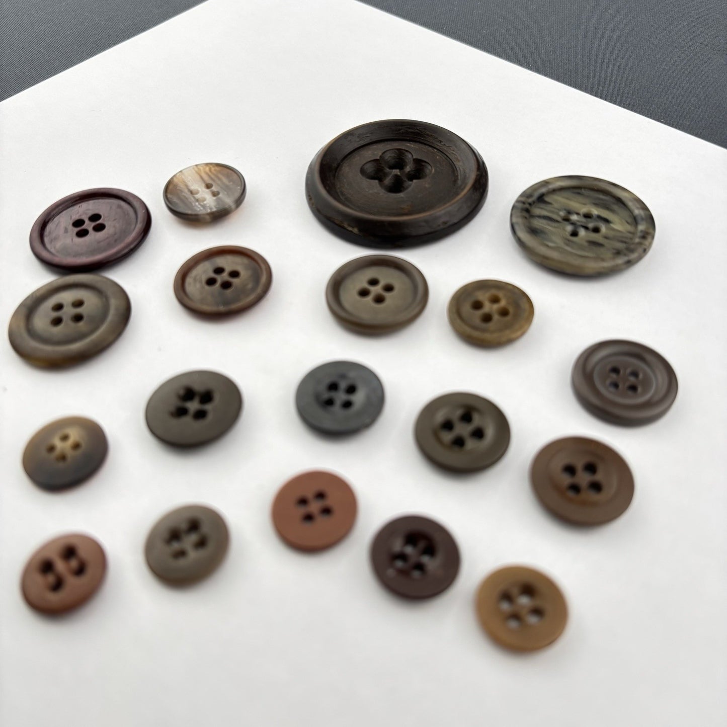 Vintage Bakelite Button Lot (13 Pcs) – Rich Brown, Horn, and Marbled Tones