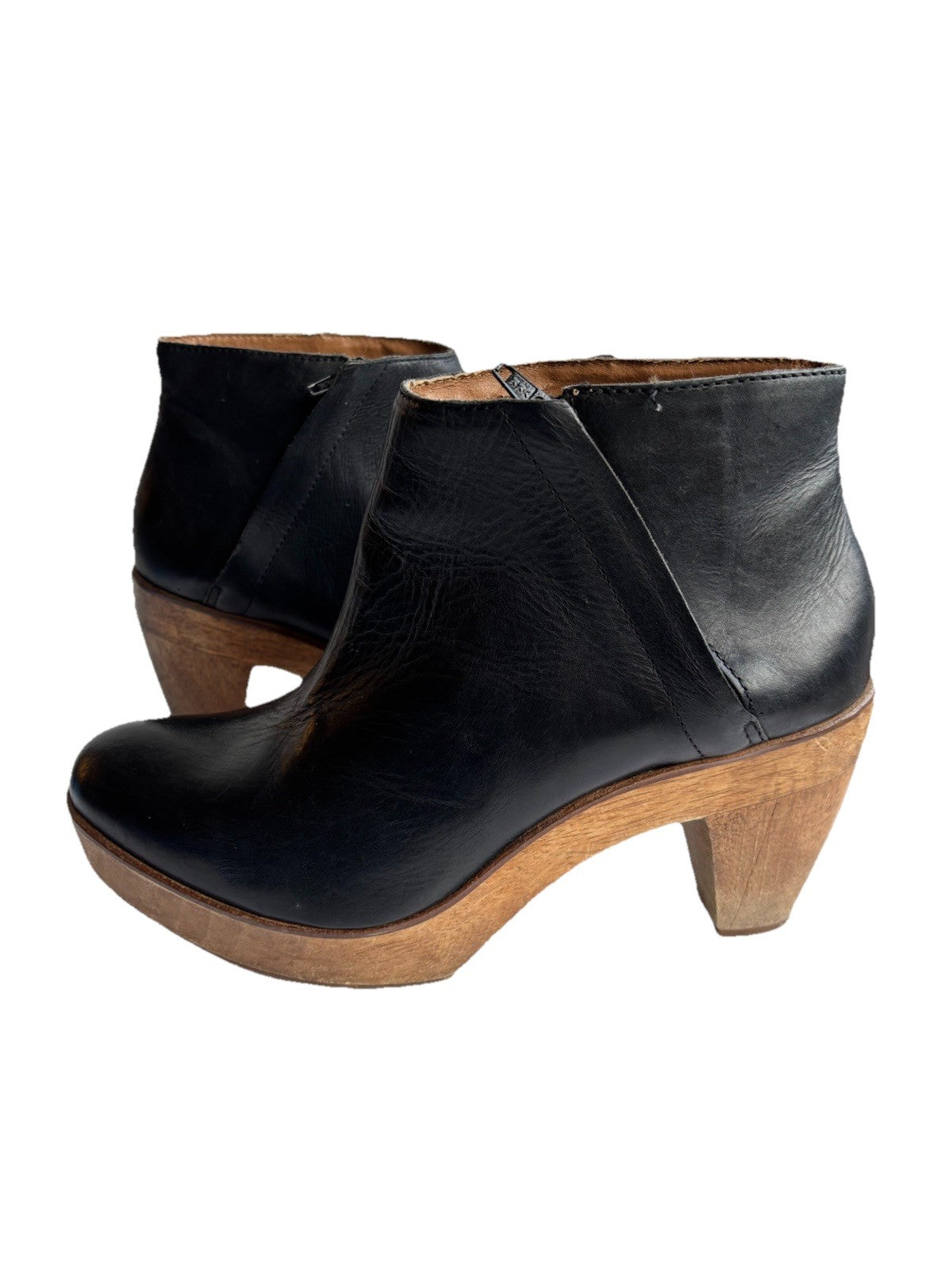 KDB Black Size 10 Ankle Booties Side Zips Cowgirl Western Quiet Luxury Basic’s