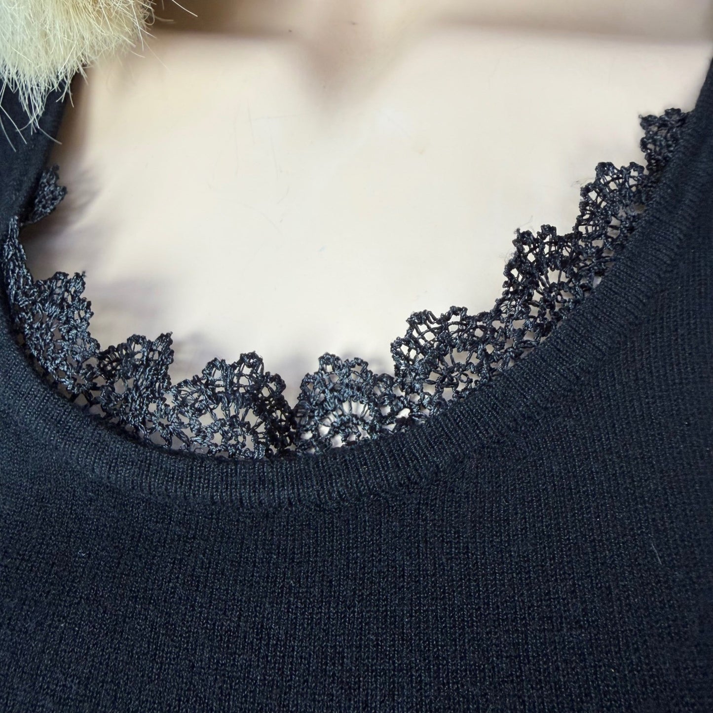 Vintage Tank Top Crochet Lace Trim Scoop Neck Coquette 90s Stretchy Black Small