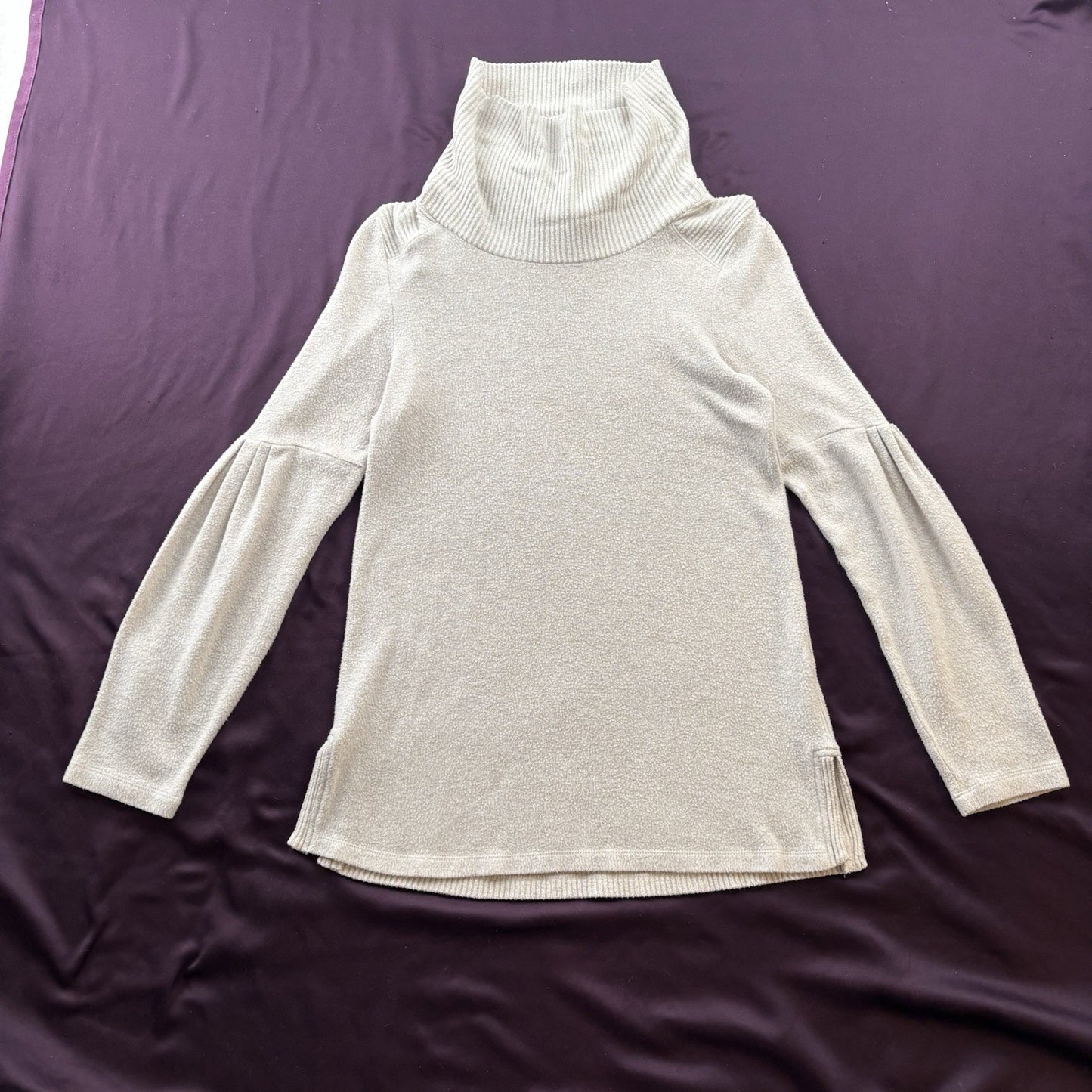 Saturday Sunday by Anthropologie Cream Turtleneck Sweater XS Cozy Minimalist