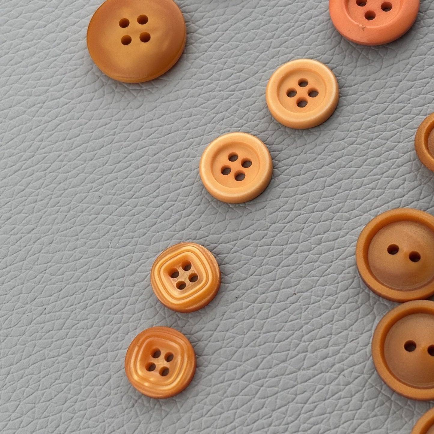 50 New Orange Ombré Plastic Two Hole And Four Hole Round Clothing Buttons