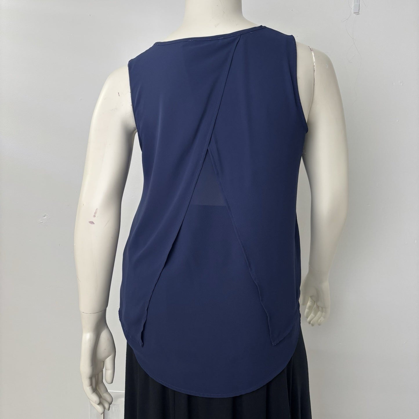 Michael Kors Blouse Sz L Navy Top Normcore Vanillagirl Quietluxury Oldmoney Work