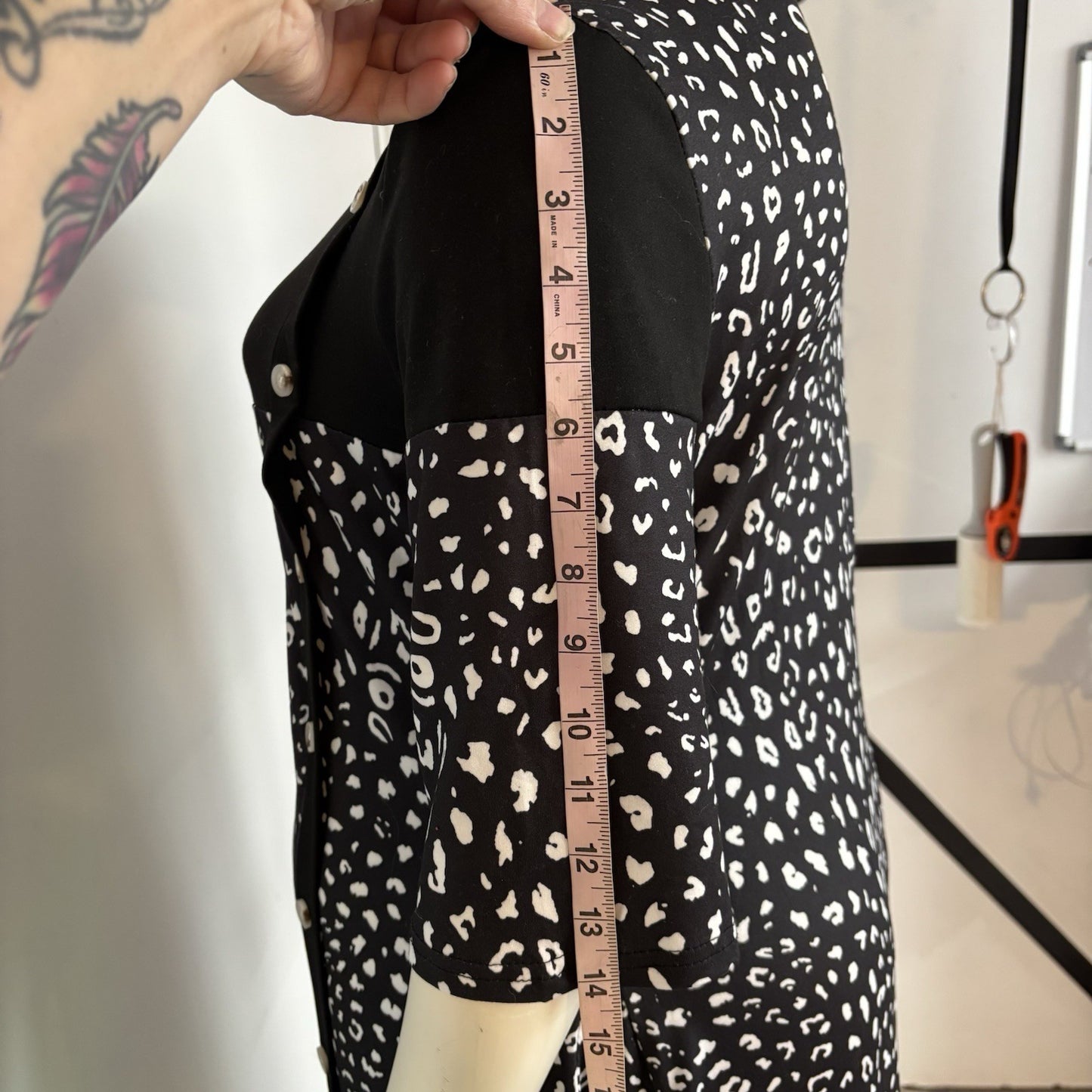 Women’s Black White Animal Print Midi Dress XL Stretch Knit Asymmetrical Buttons