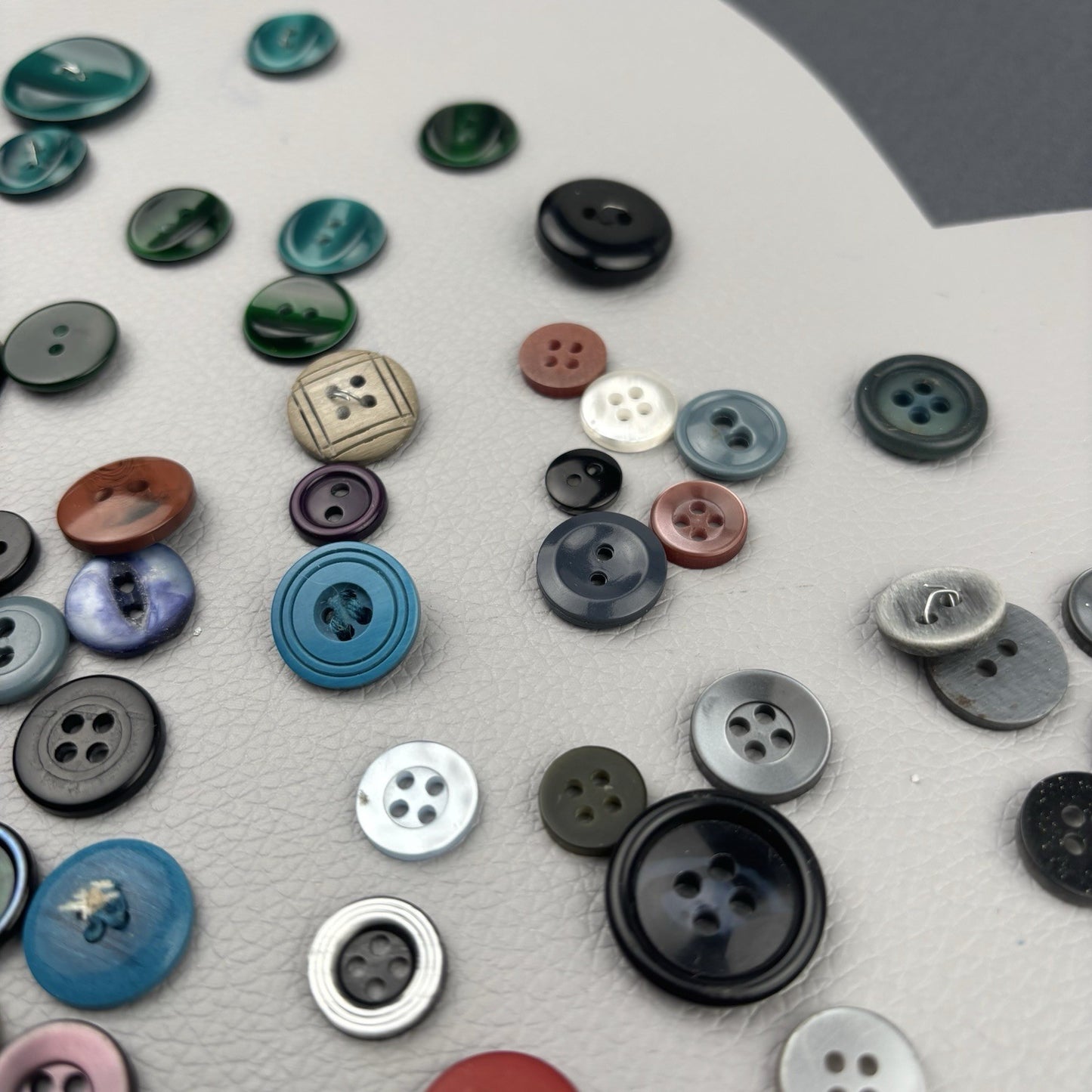100+ Blue Colored buttons 2 hole + 4 hole crafts sewing collecting small med lge