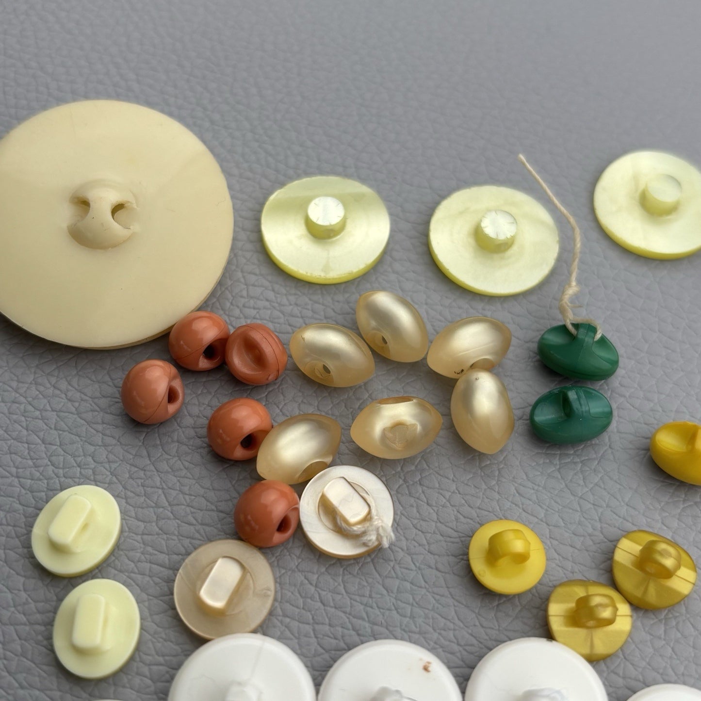 Vintage Button Lot 1940s–1970s Retro Orange Yellow Black Cream Mix 52 Piece Lot