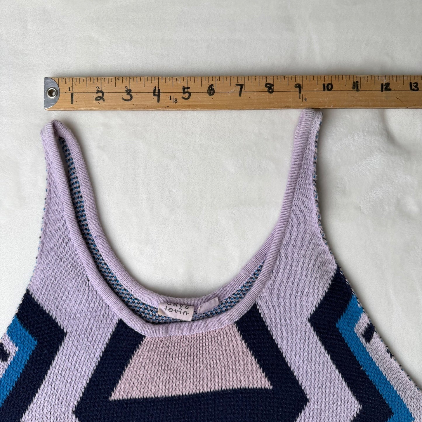 Some Days Lovin Knit Crop Tank Top – Geometric Pattern – Womens Small