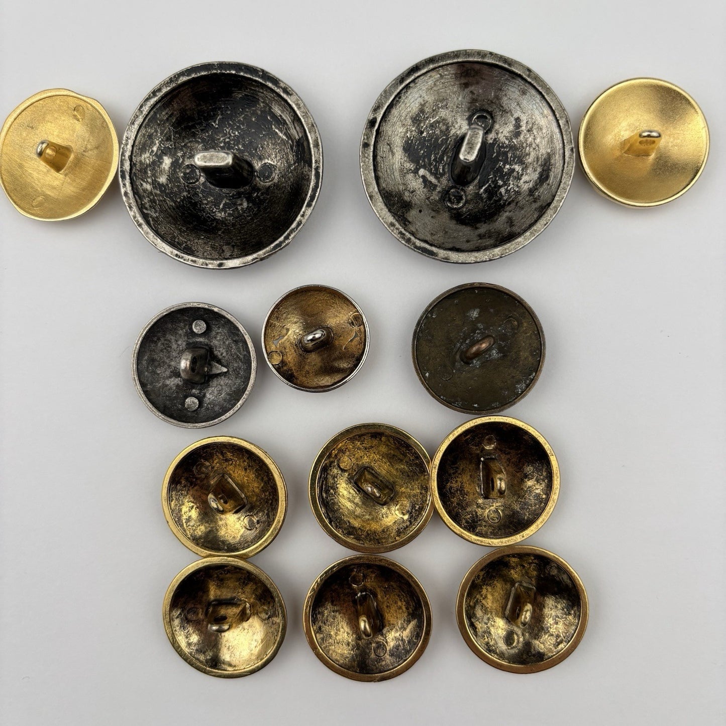 Vintage Metal Crest Buttons Lot – Gold & Silver Heraldic Lion & Shield, 12pcs