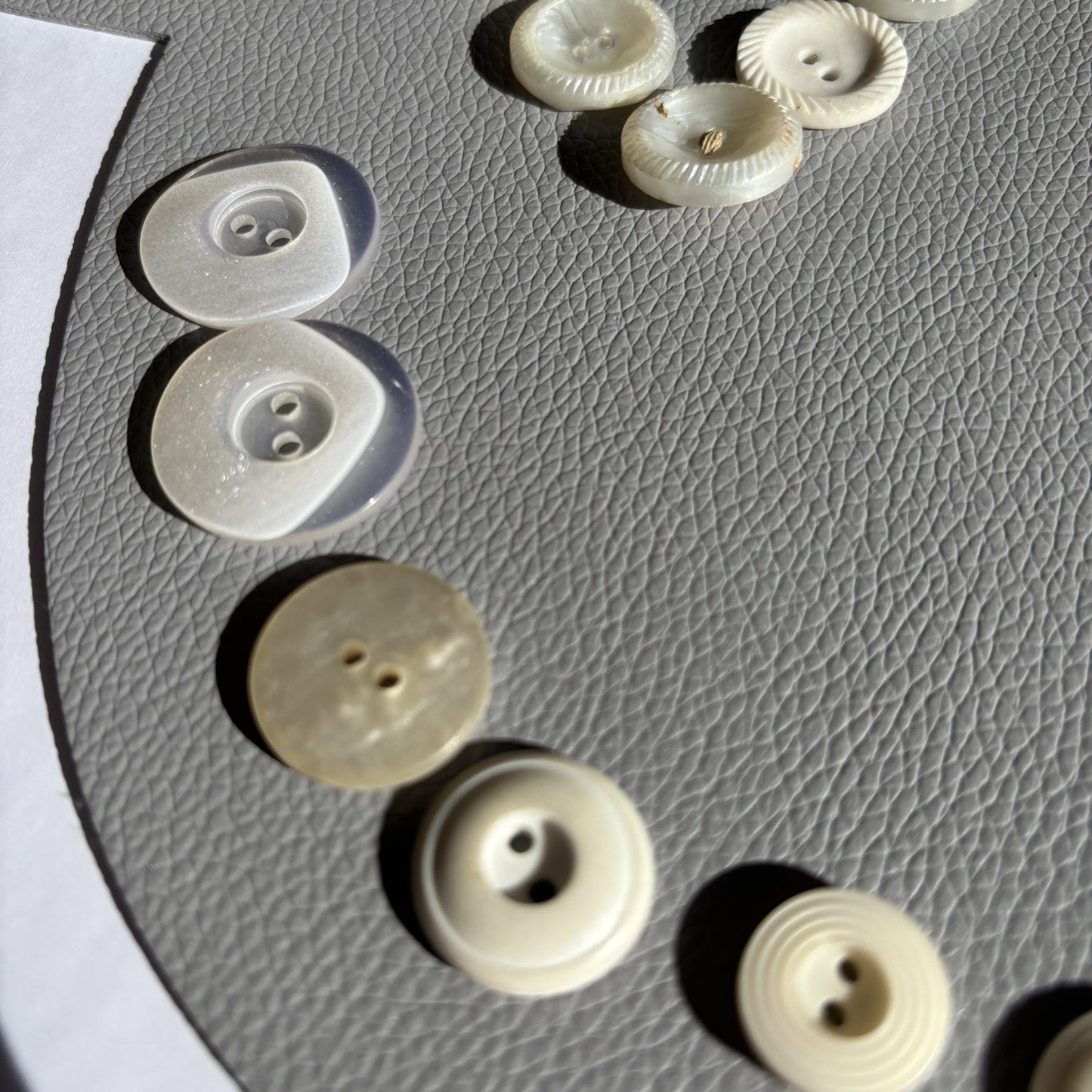 Vintage White Button Lot ~ 113  Mixed Material Size Small Medium large 2 Hole