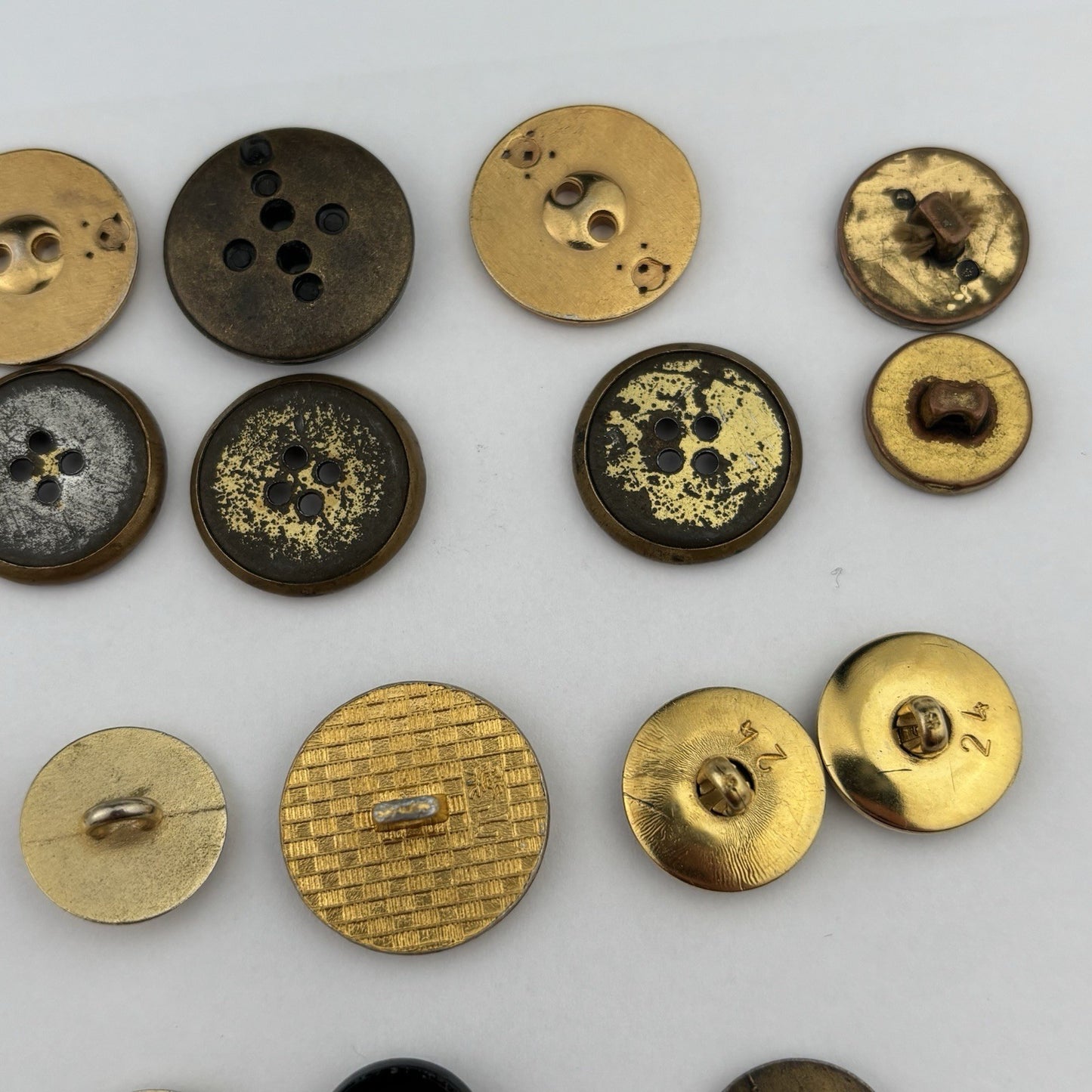 Vintage Brass & Black Button Lot – 29 Enamel Crest, Textured & Etched Designs,