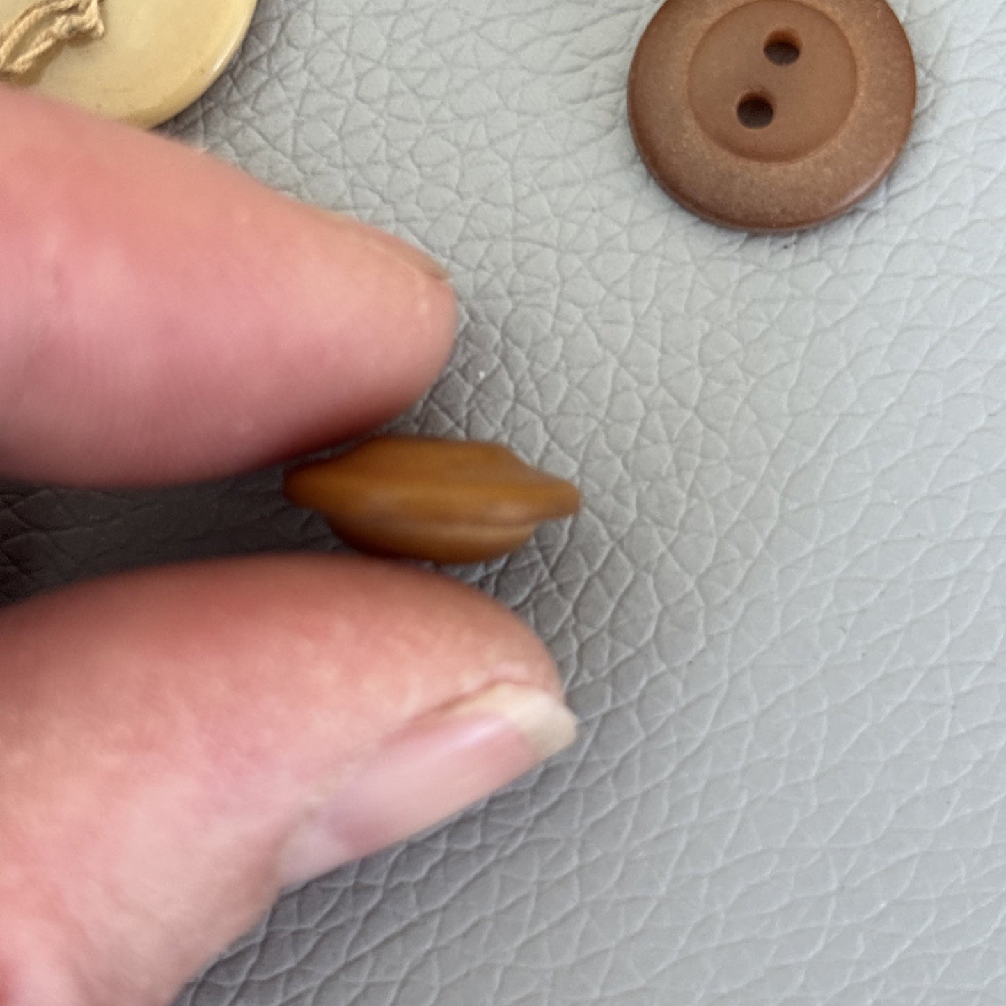 Vintage Brown Bakelite & Casein Buttons 1930s-40s • Butterscotch + Caramel Lot