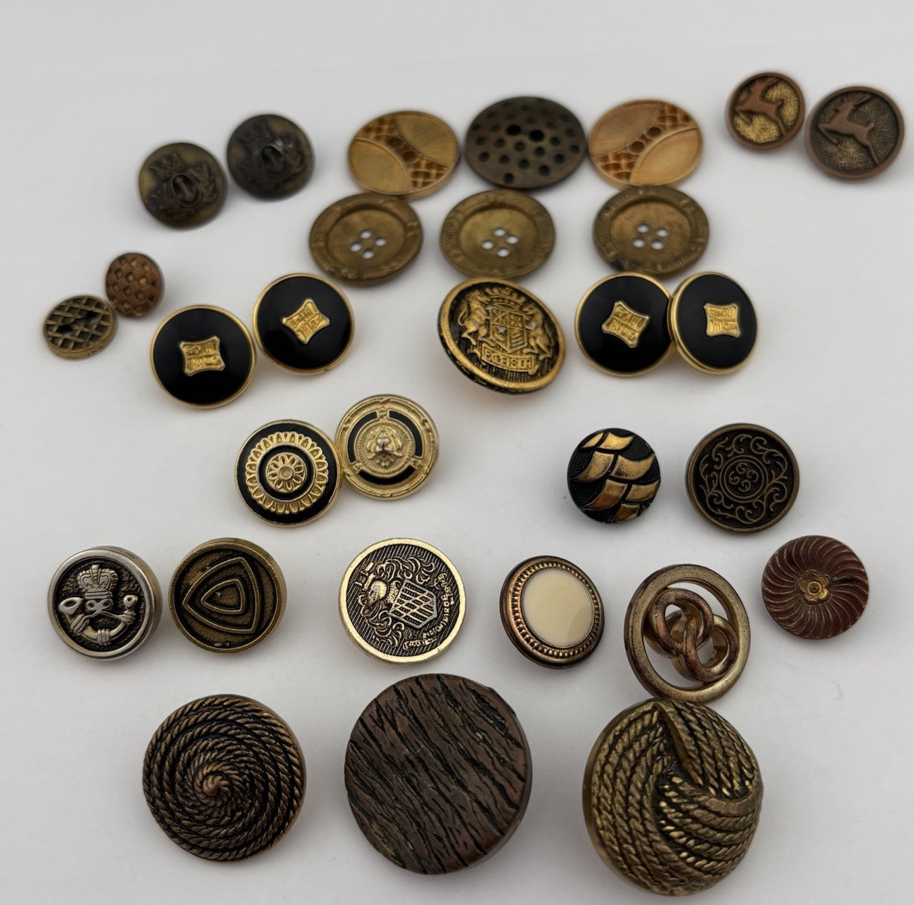 Vintage Brass & Black Button Lot – 29 Enamel Crest, Textured & Etched Designs,