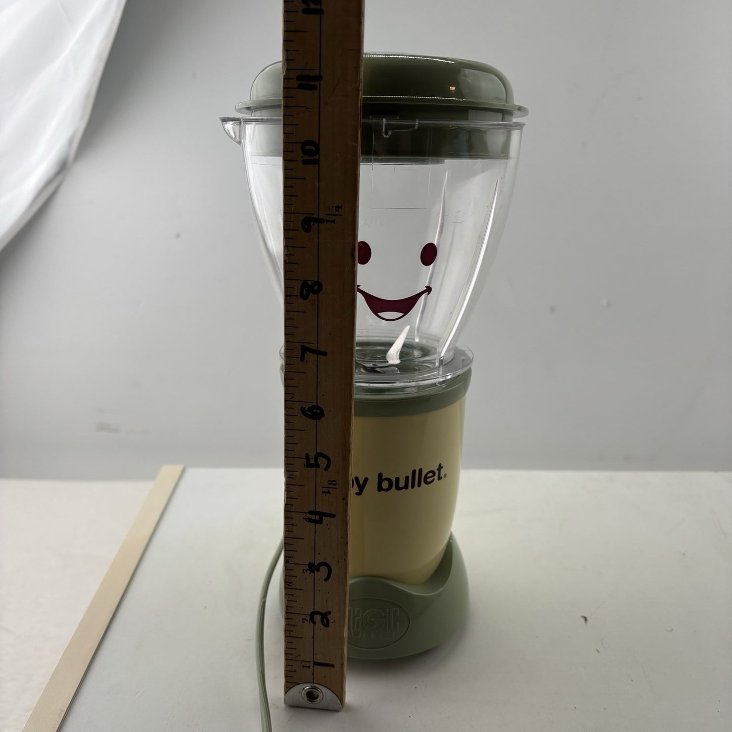 Magic Baby Bullet Blender Motor Base & Smiling Blending Cup Works Great Momcore