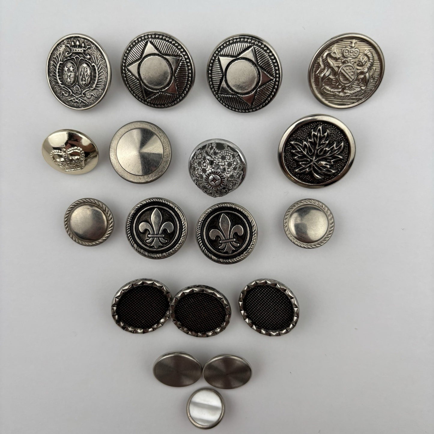 Vintage Silver Crest Button Lot – Fleur-de-Lis, Maple Leaf, Crown & Star, 15pcs