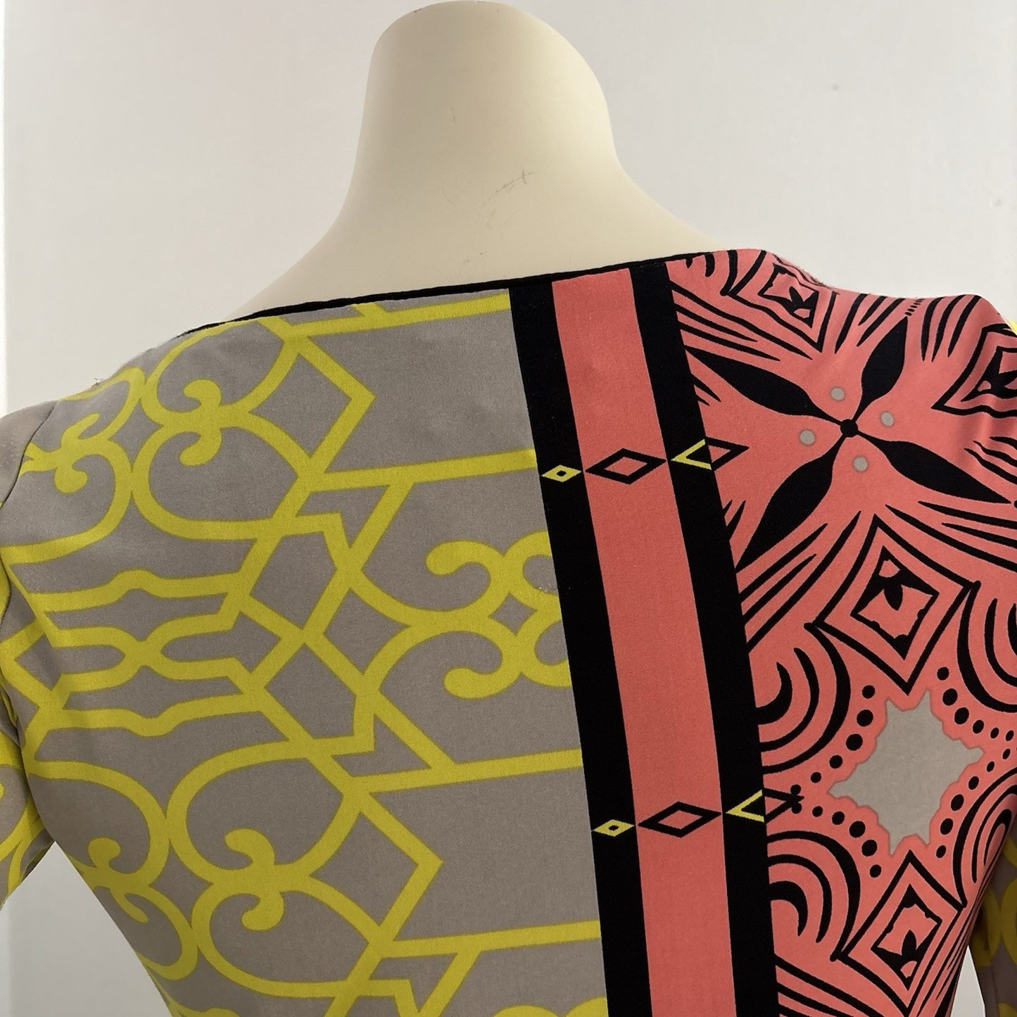 Analili Bodycon Dress -Geometric Mod Print - Long Sleeve Medium – Y2K Retro Bold
