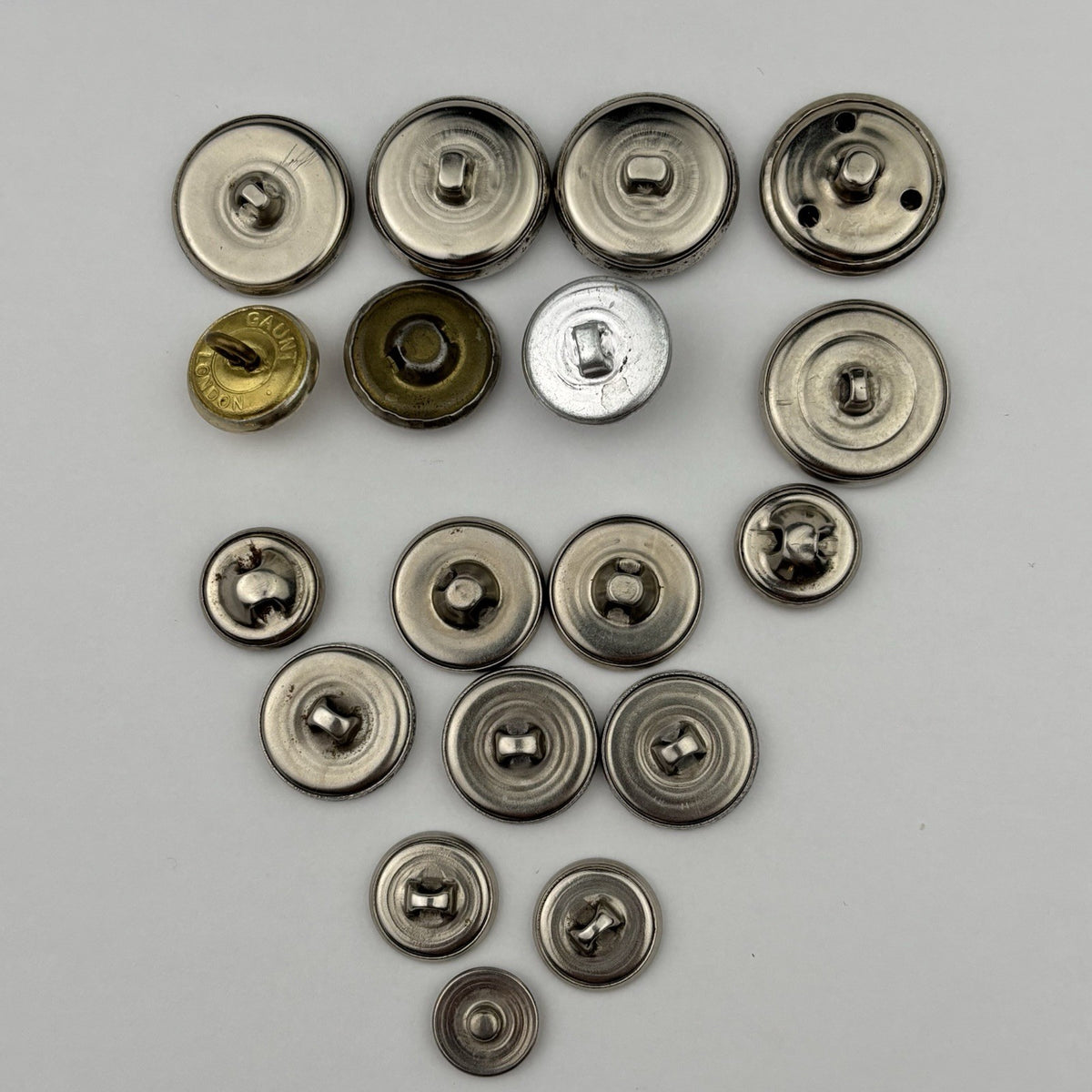 Vintage Silver Crest Button Lot – Fleur-de-Lis, Maple Leaf, Crown & Star, 15pcs