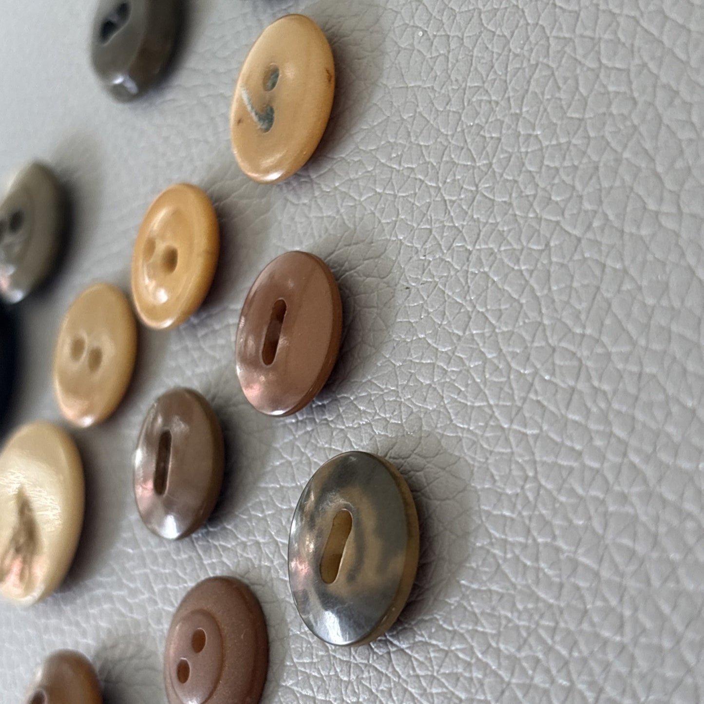 Vintage Brown Bakelite & Casein Buttons 1930s-40s • Butterscotch + Caramel Lot