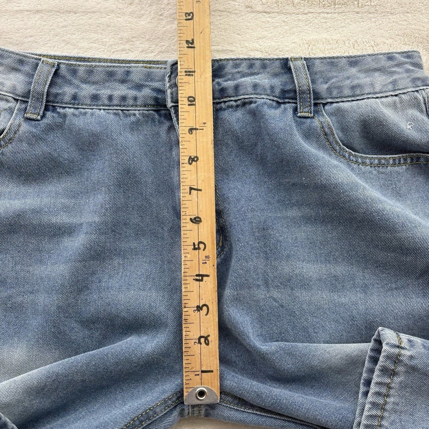 Women's Wide Leg Jeans 33x30 Slouchy Low Rise Y2K Baggy Denim White Belt Strap