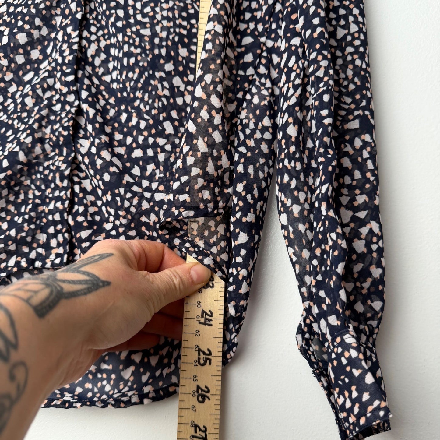 Banana Republic Blouse Womens Navy Blue Abstract Print Office Siren Career  S/P