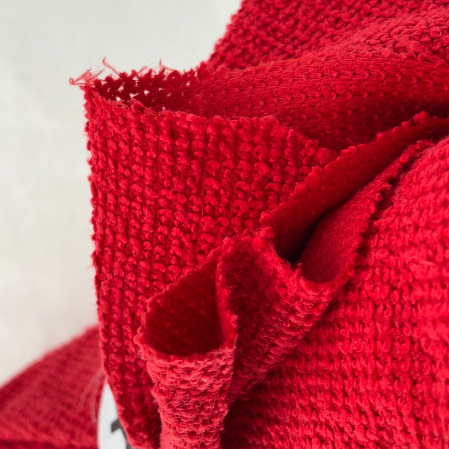 Simpłe Red Textured Knit