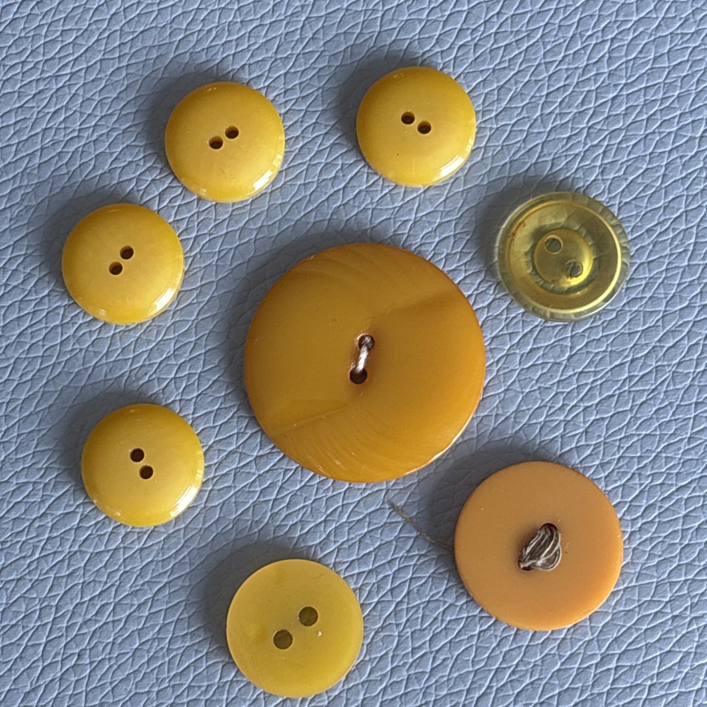 Vintage 1930s–50s Yellow Button Lot • Bakelite Casein Catalin Mix •