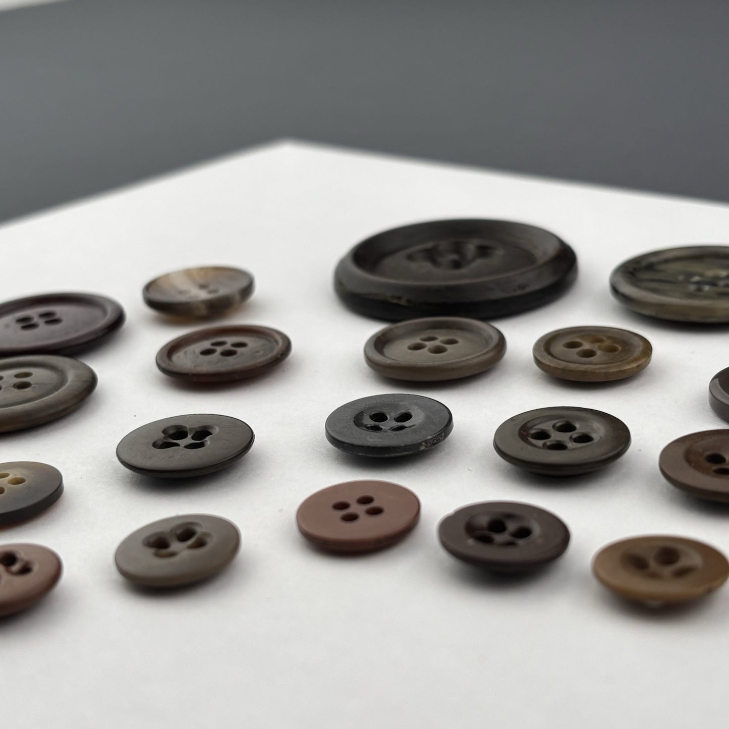 Vintage Bakelite Button Lot (13 Pcs) – Rich Brown, Horn, and Marbled Tones