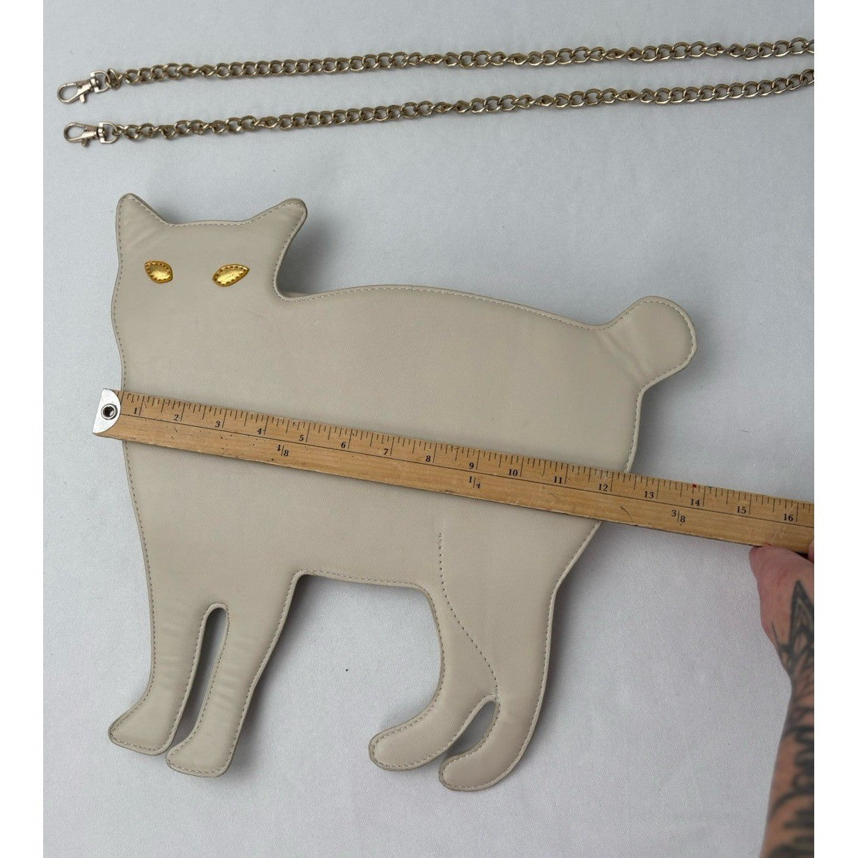 White Cat Shaped Shoulder Purse Gold removable Chain Snap Closure Kidcore Y2K