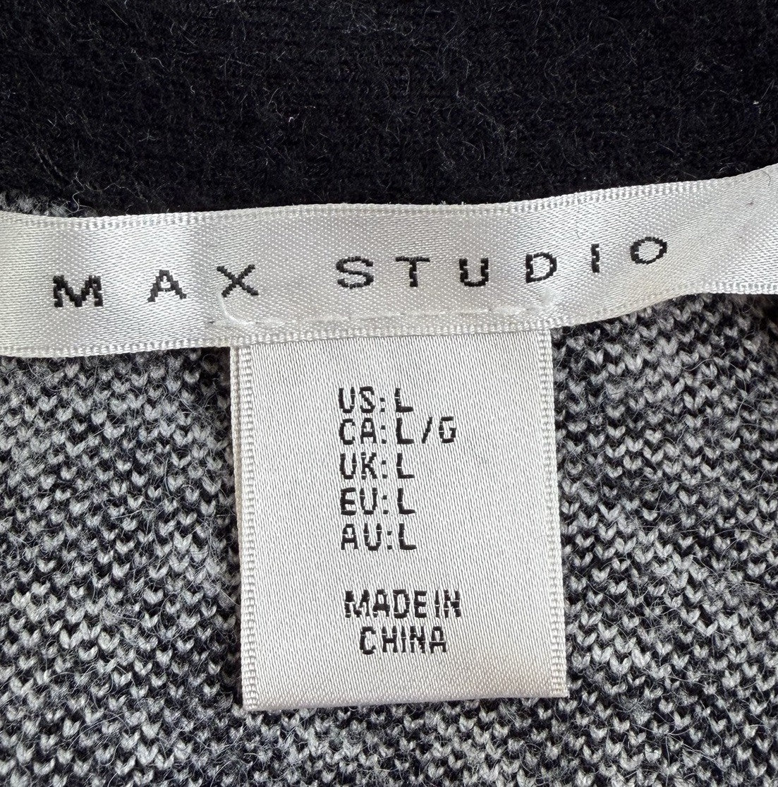 Max Studio Black and White Houndstooth Plaid Mock Neck Back Zipper Sweater Large