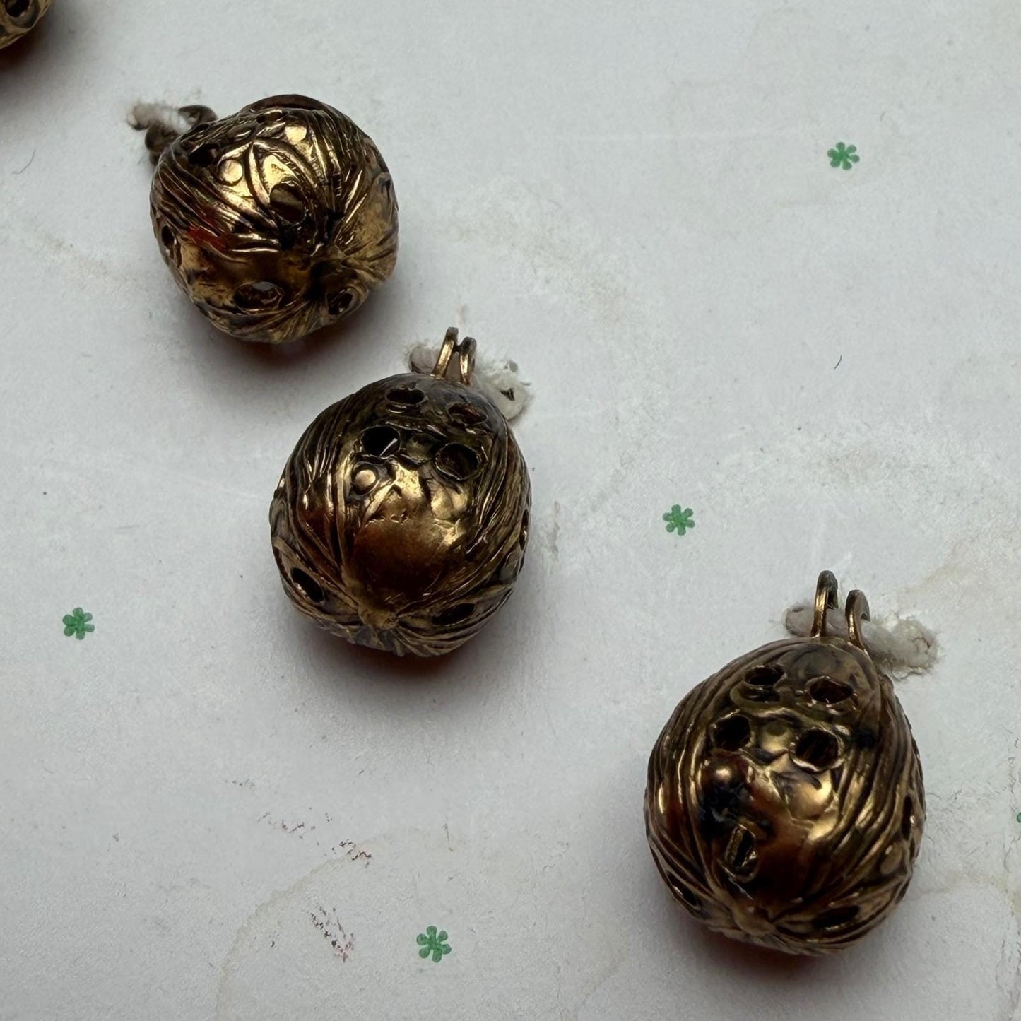 Schnarrs + Baycrest Vintage Gold Metal Buttons Filigree Polished Shank Lot 7pc