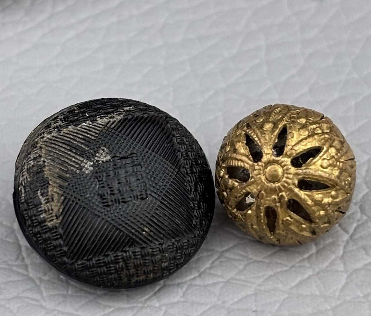 Vintage Buttons Lot – MOP, Brass, Glass & Plastic Mix | Dress & Coat Buttons