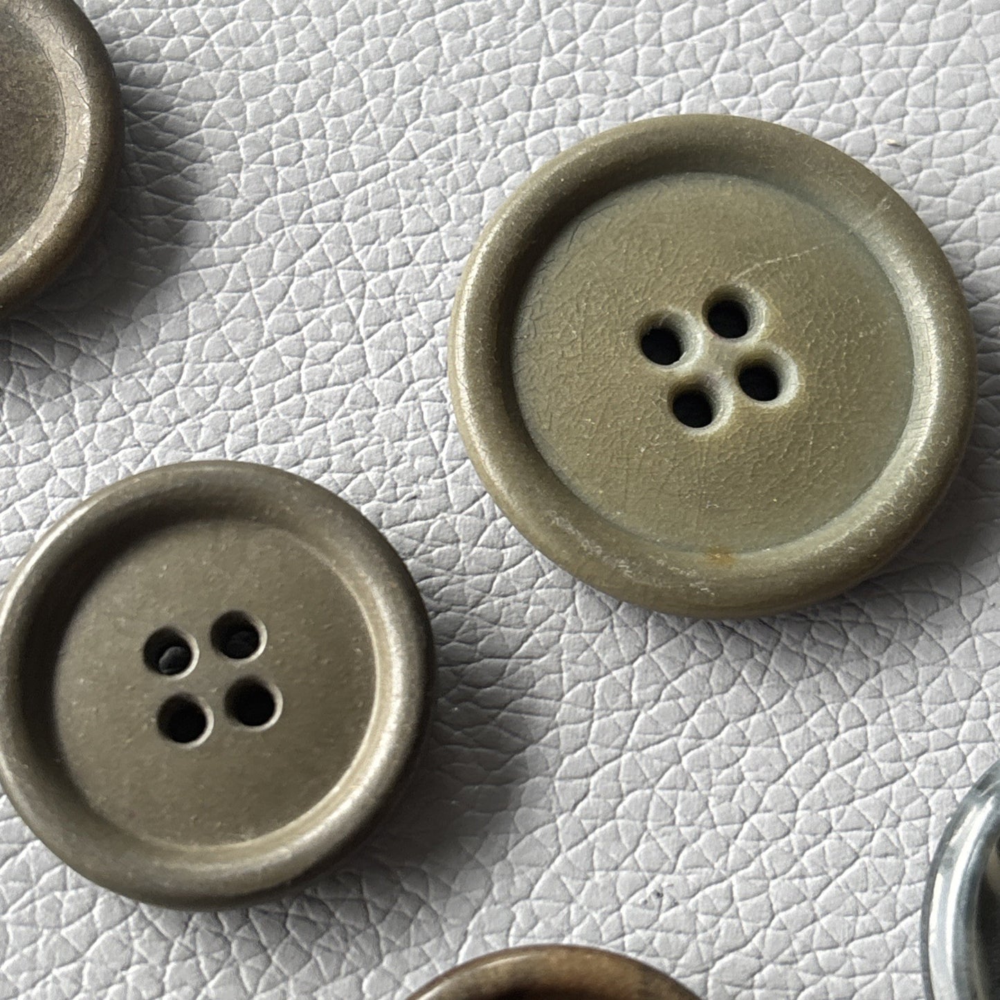 Vintage Button Lot Of  Grey Brown Beige Medium, Lg  Round Wooden + Plastic