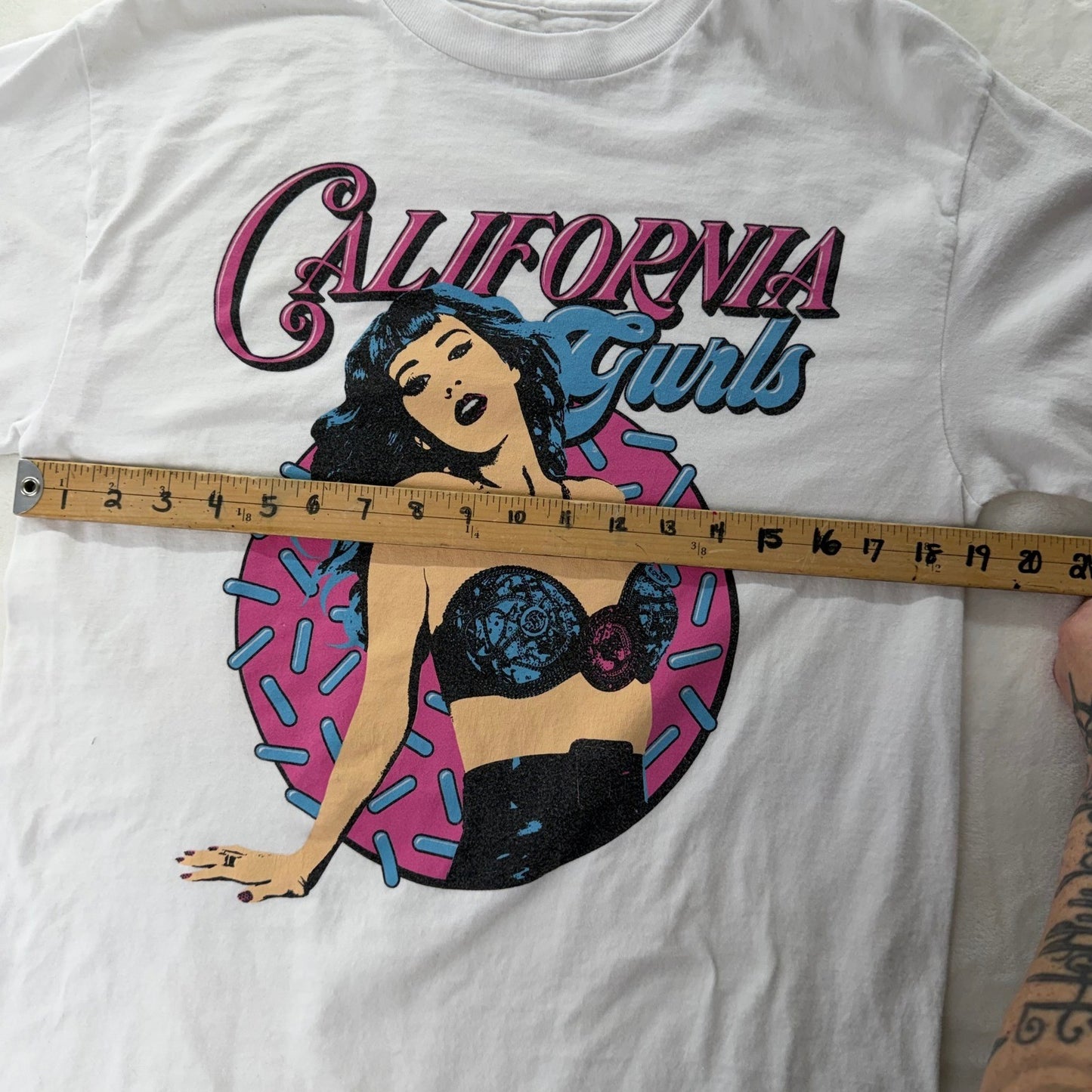Katy Perry California Gurls White Graphic Long Sleeve T-Shirt Womens Medium