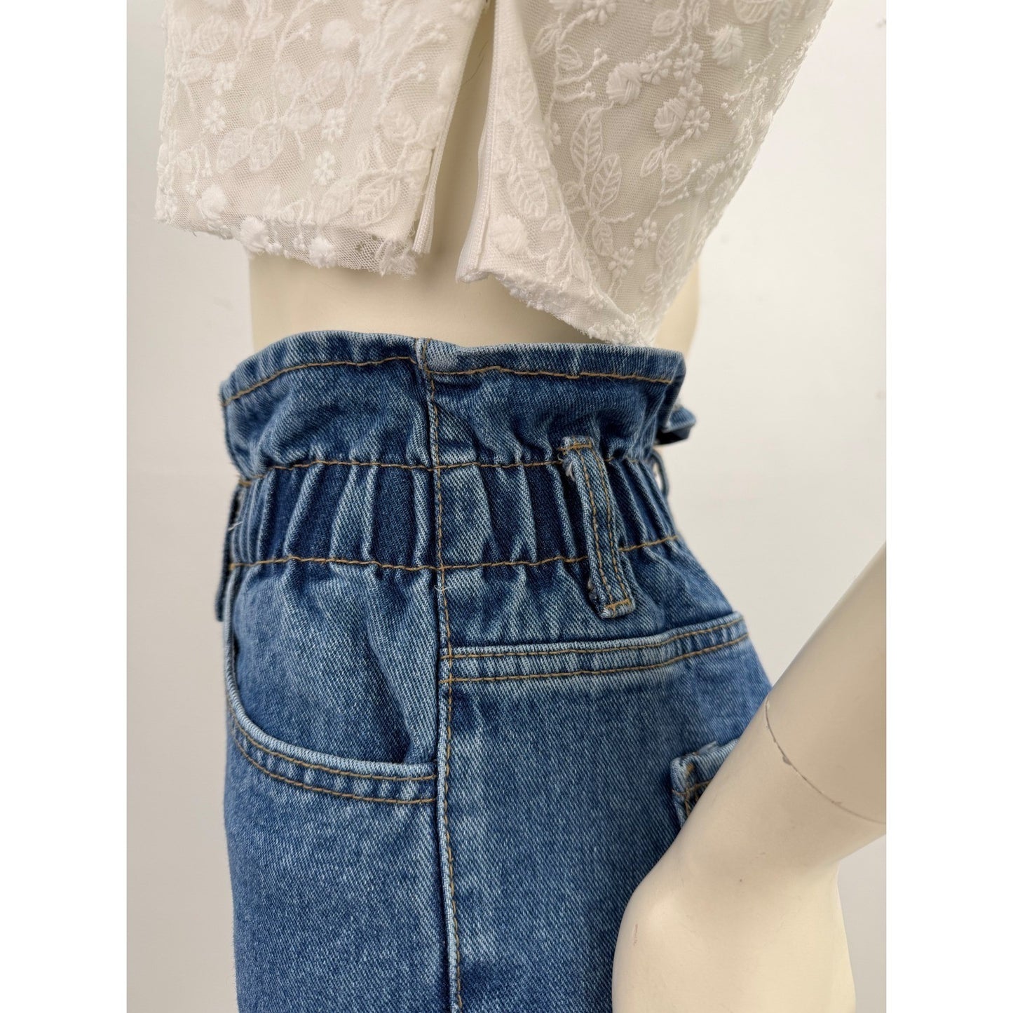 Oak + Fort Jeans High Waisted Paperbag Waist Mom  Cropped Raw Hem Womens Small