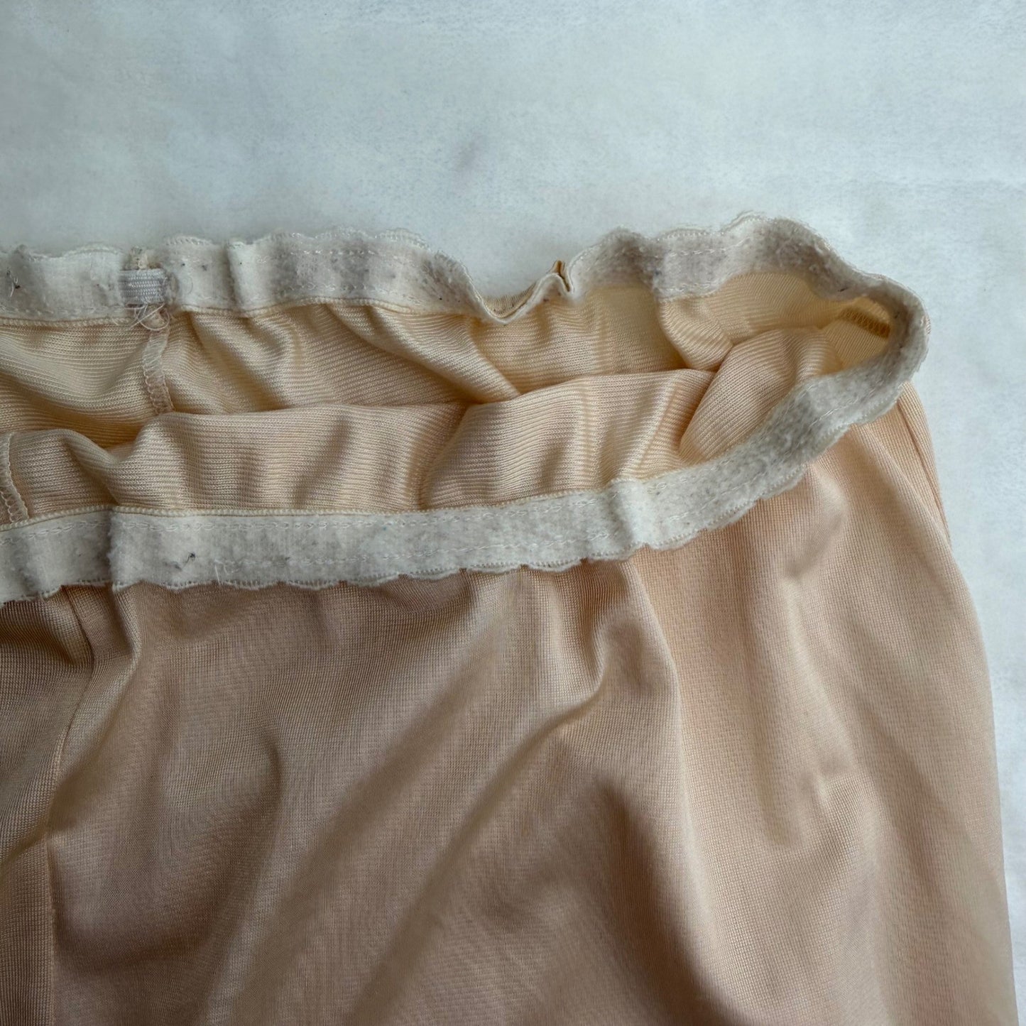 Vintage Maxi Half Slip Womens Size S/M Excellent Condition Nude Lace Trim