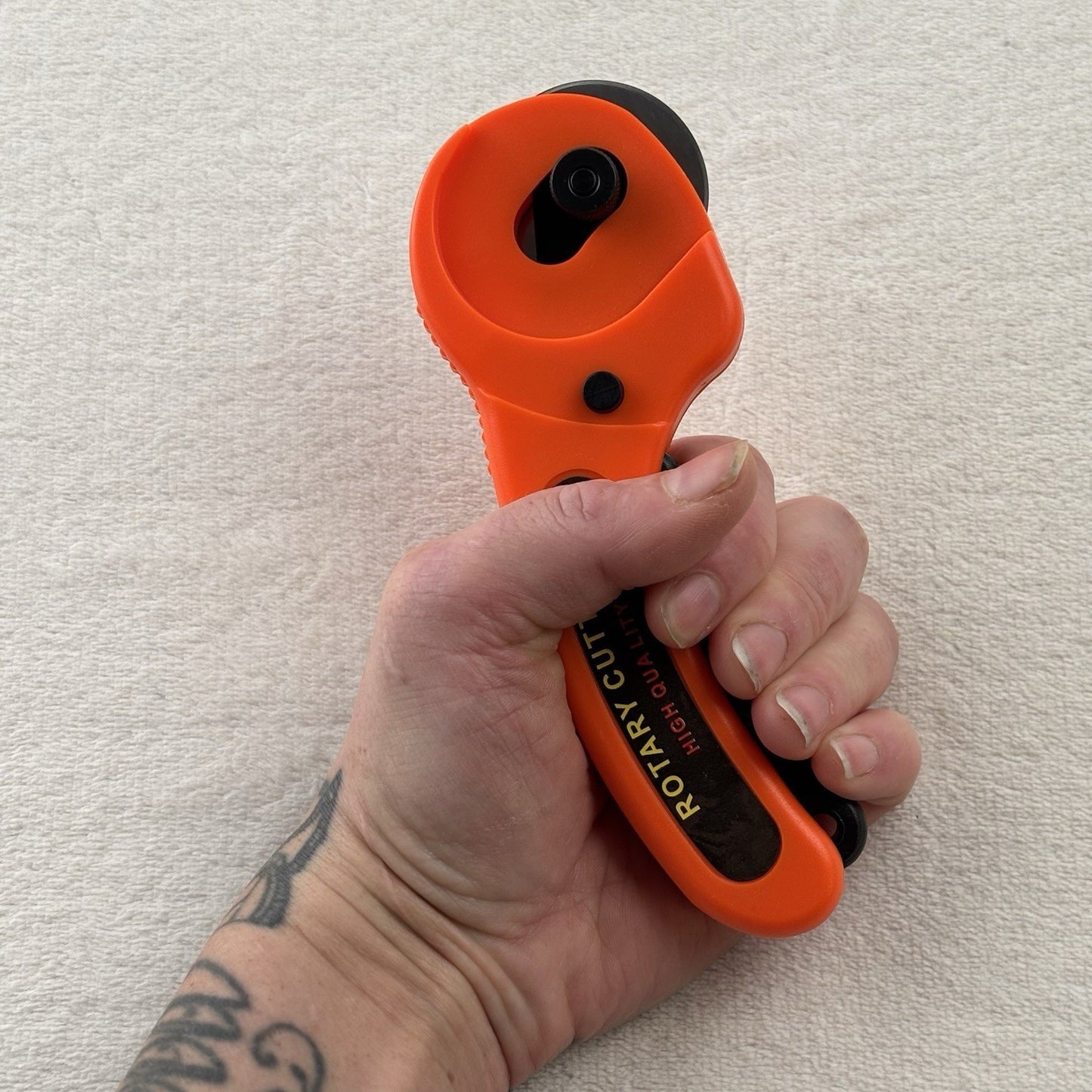 Rotary Cutter 45mm Blade Sewing Vinyl Quilters Fabric Leather Cutting Tool Set