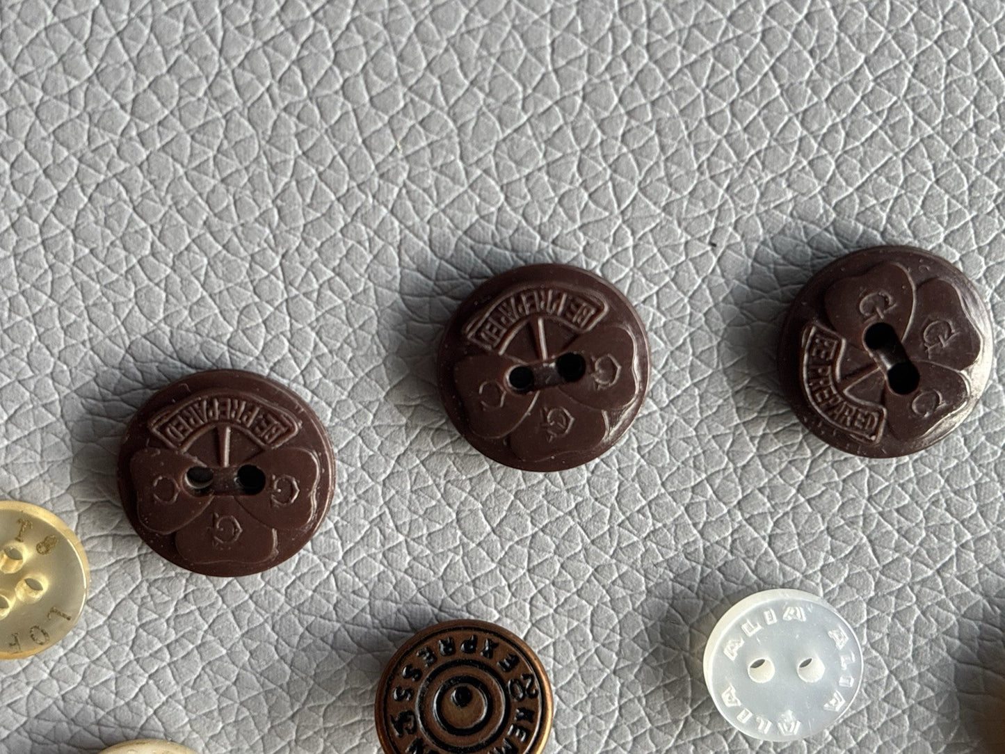 Vintage Button Lot Of 40 4 Hole Buttons. Northern Reflections Levi’s Cherokee